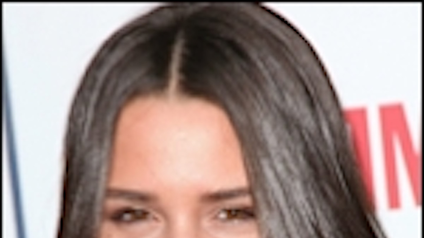 Addison Timlin Estranho Thomas Quente