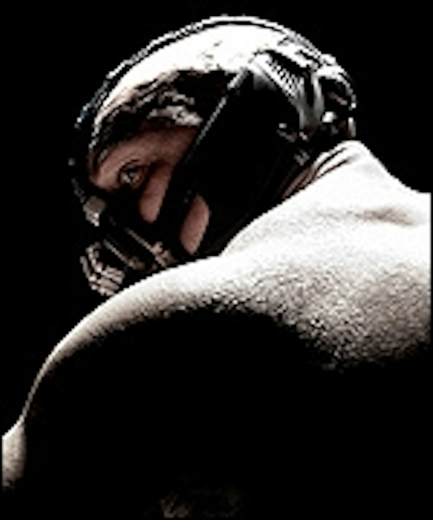 First Image Of Tom Hardy's Bane Online