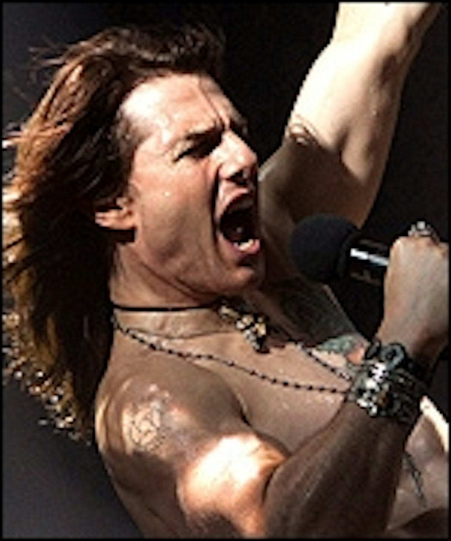 First Pic Of Tom Cruise In Rock Of Ages