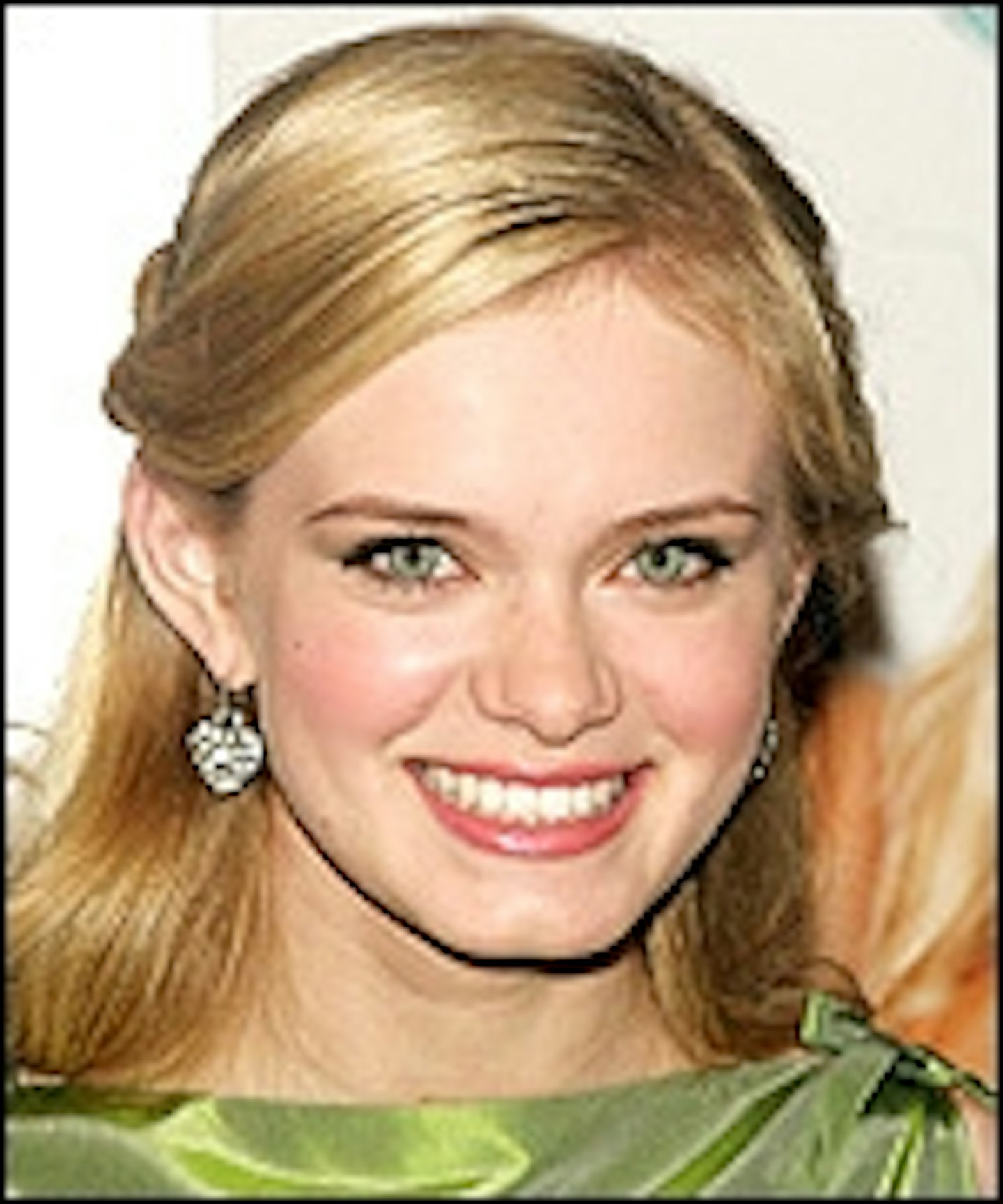 Sara Paxton Is One Of The Innkeepers