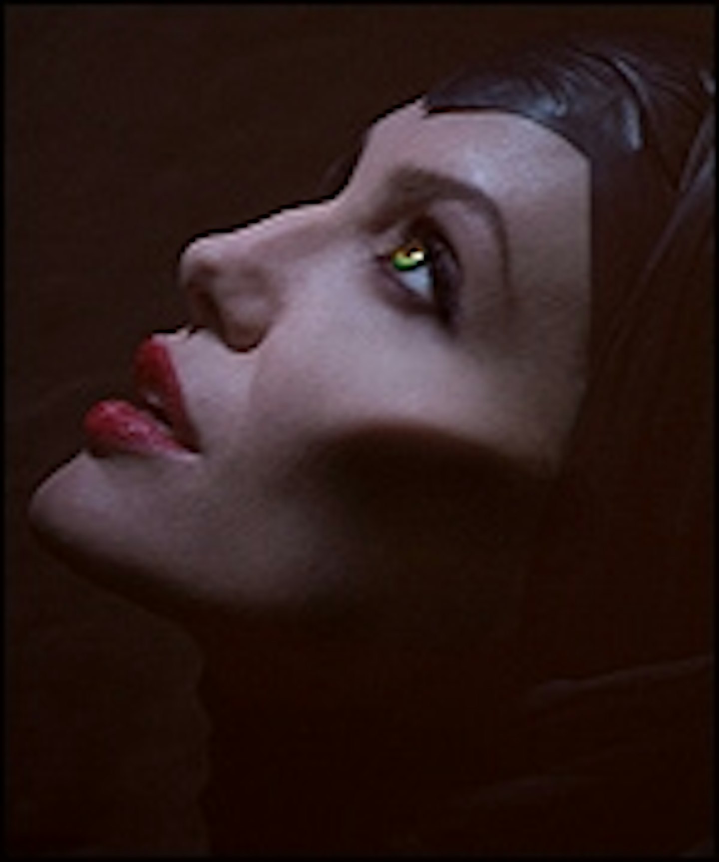 First Pic Of Angelina Jolie's Maleficent, Movies