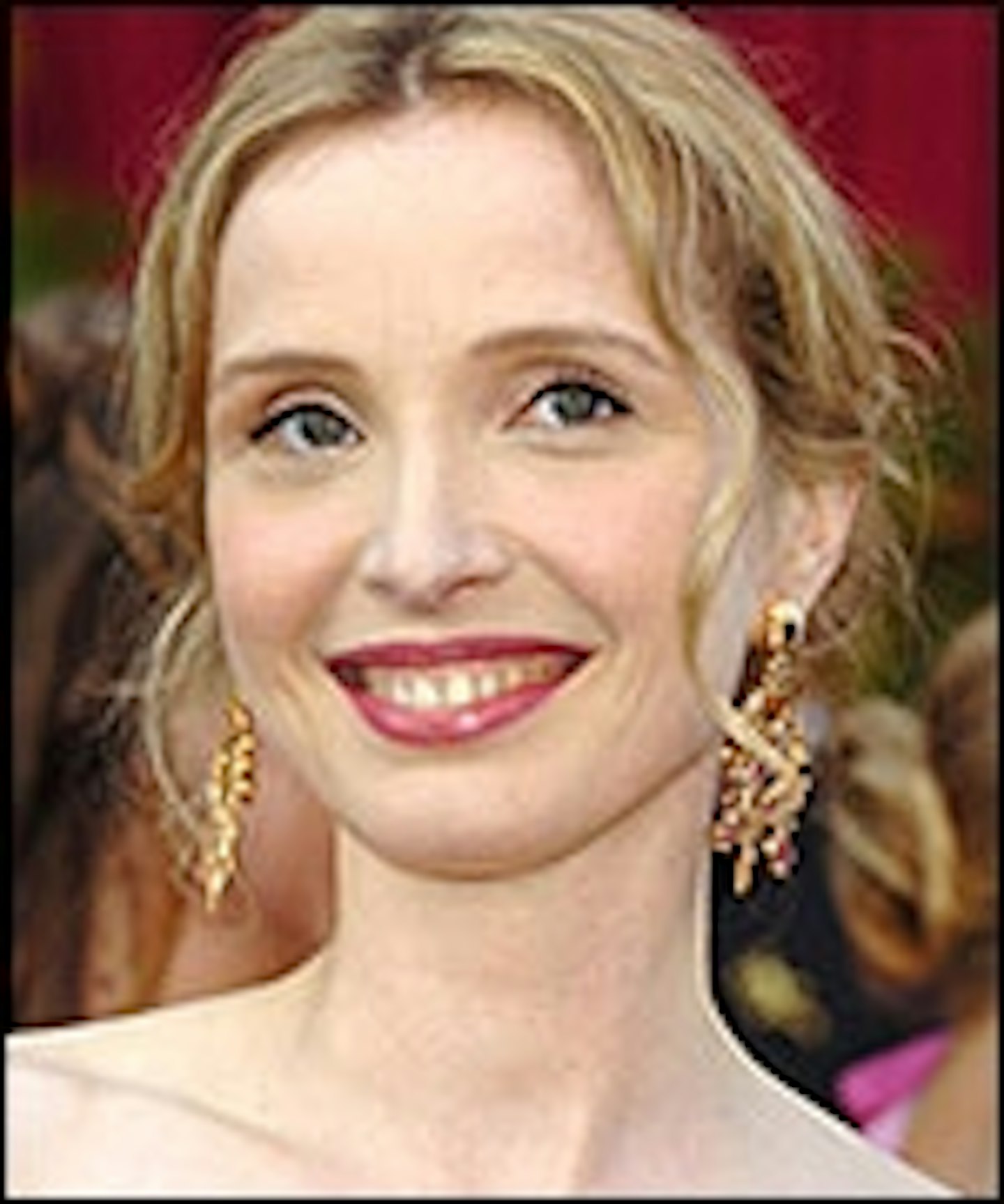 Julie Delpy Finds The Right Profile