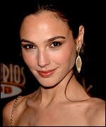 Gal gadot hot sale ear piercing