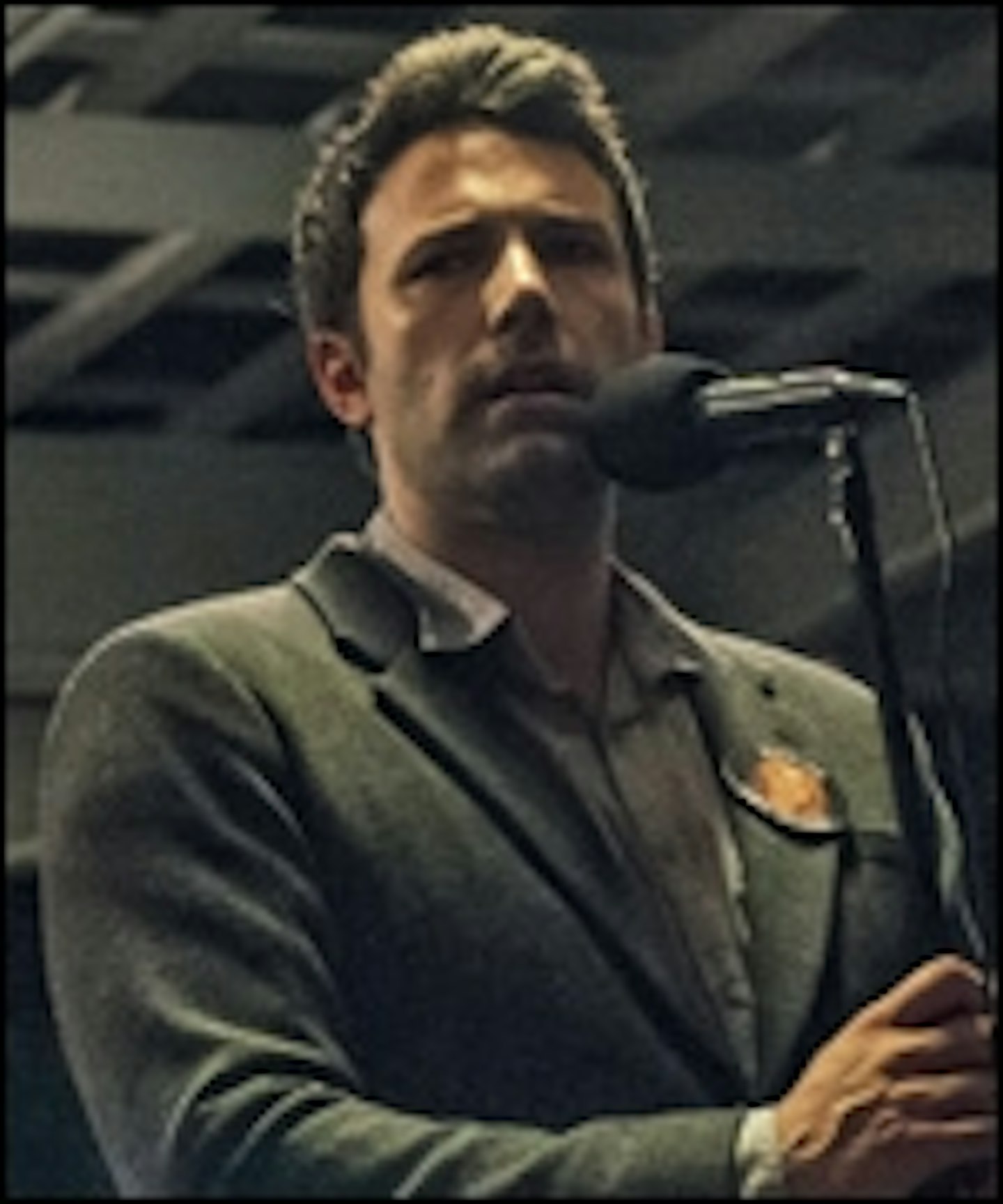 First Look At Ben Affleck In Gone Girl
