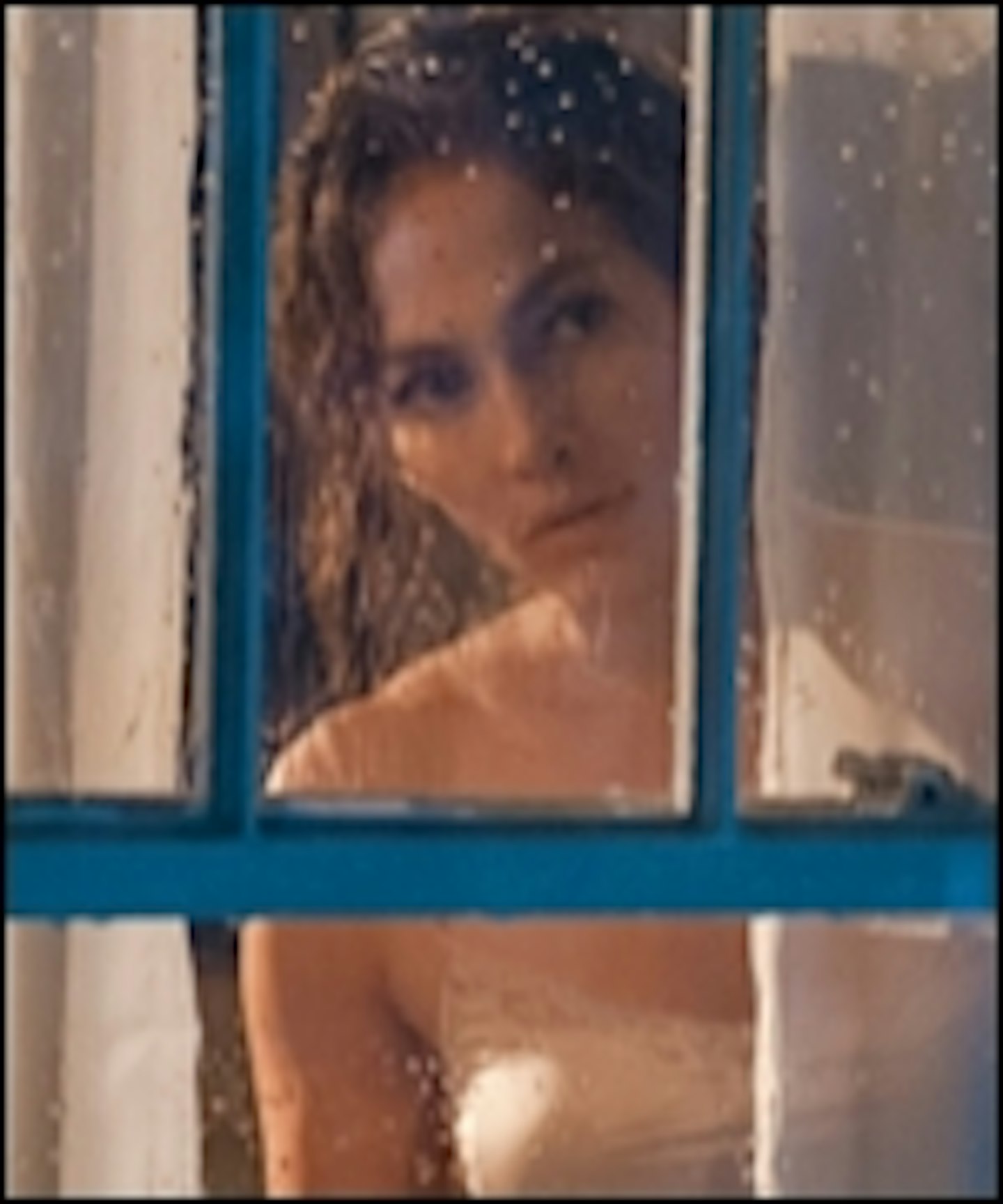 Jennifer Lopez Has Trouble In The Boy Next Door Trailer