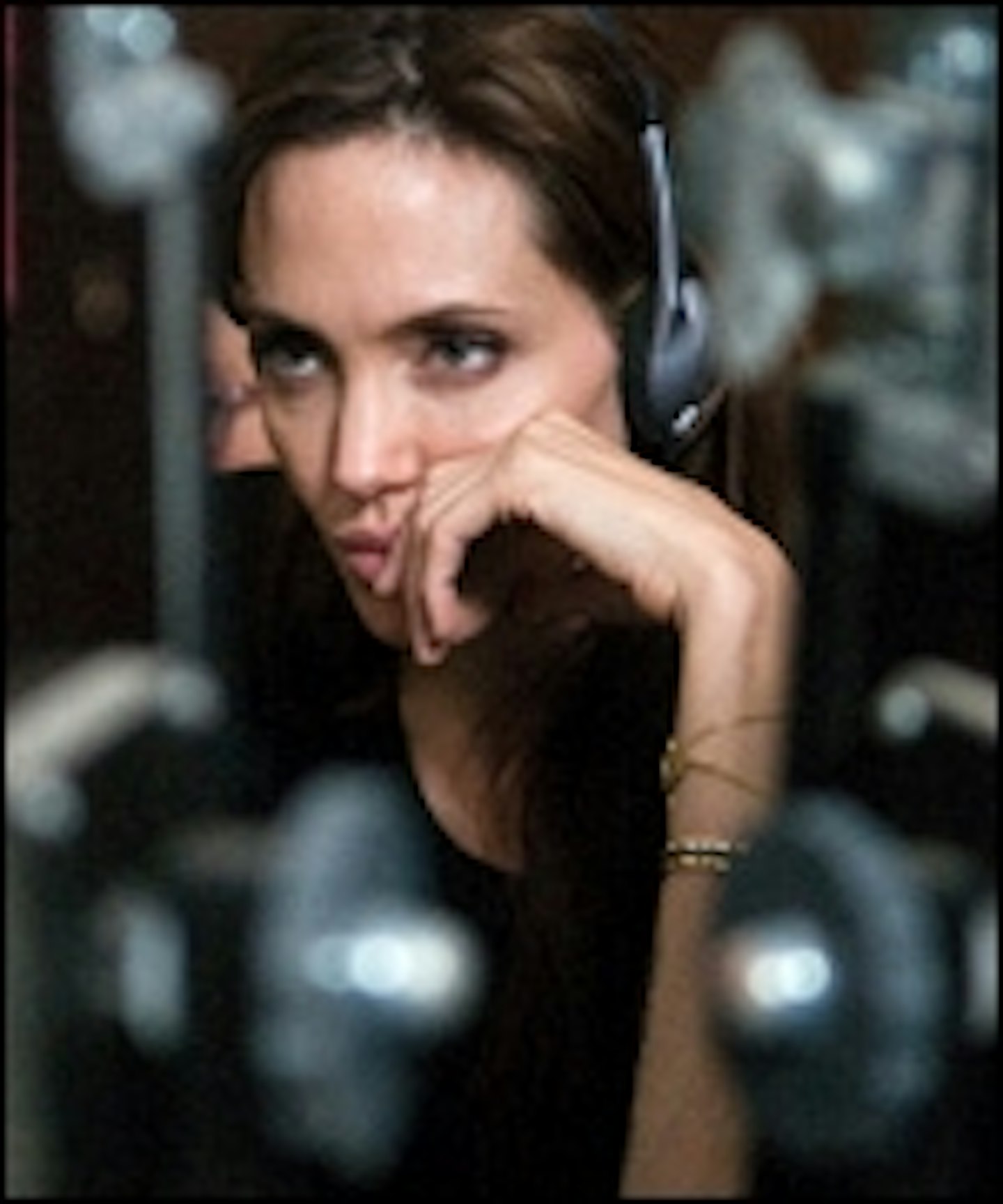 Angelina Jolie Directing Cambodian Drama For Netflix 