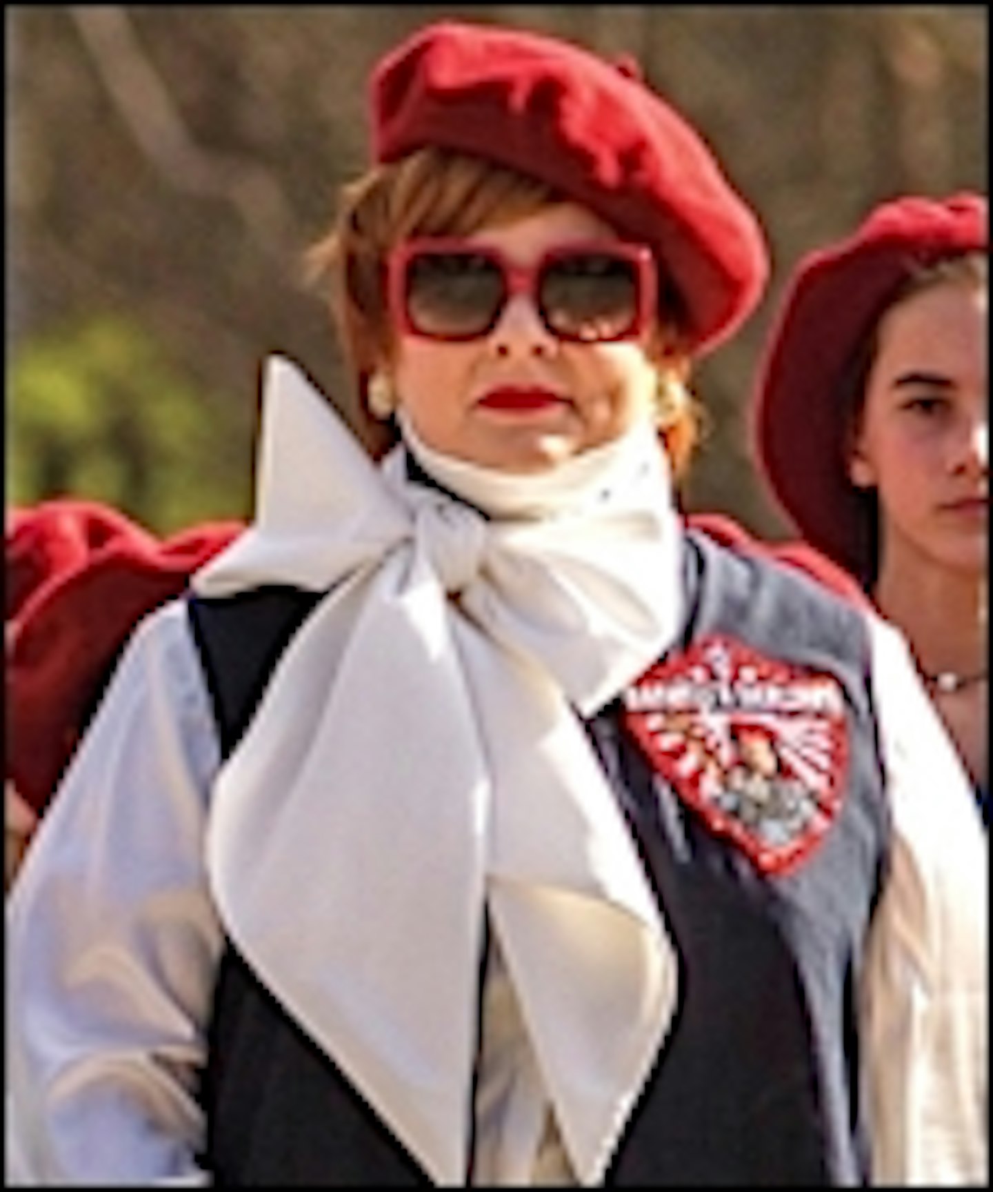 First Look At Melissa McCarthy As Michelle Darnell
