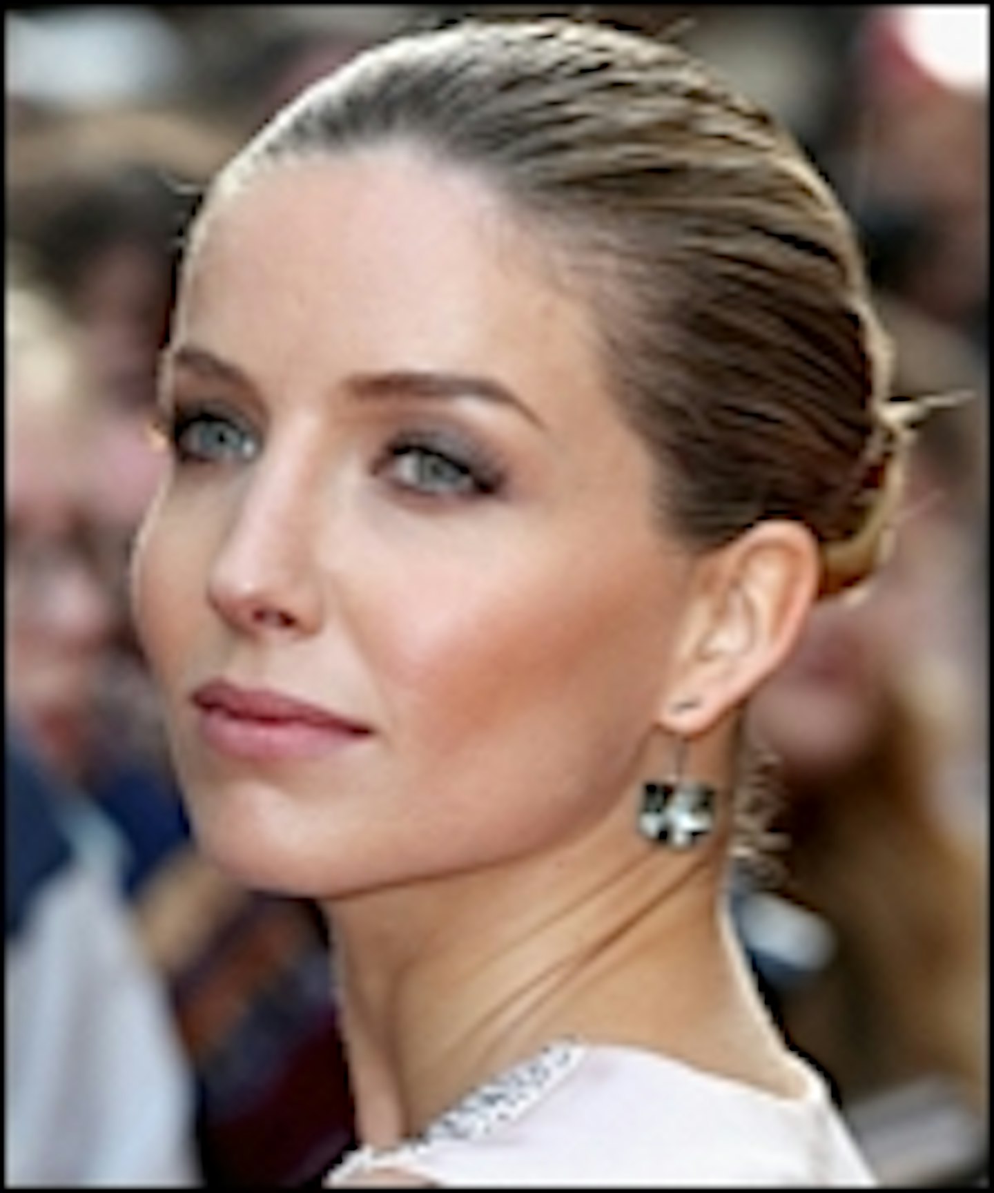 Annabelle Wallis Says Come And Find Me