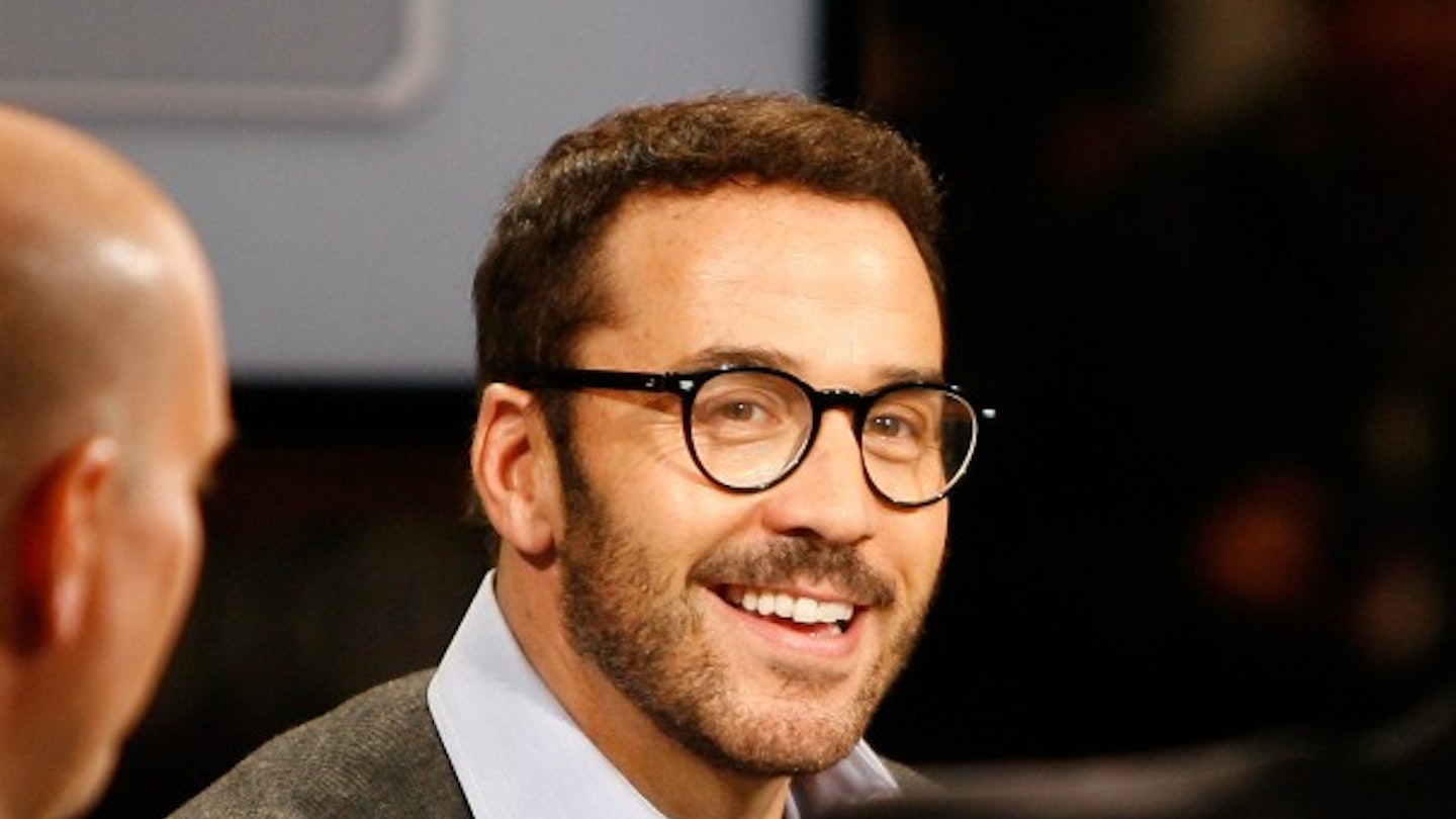 Jeremy Piven Reaches Edge Of Tomorrow | Movies | %%channel_name%%