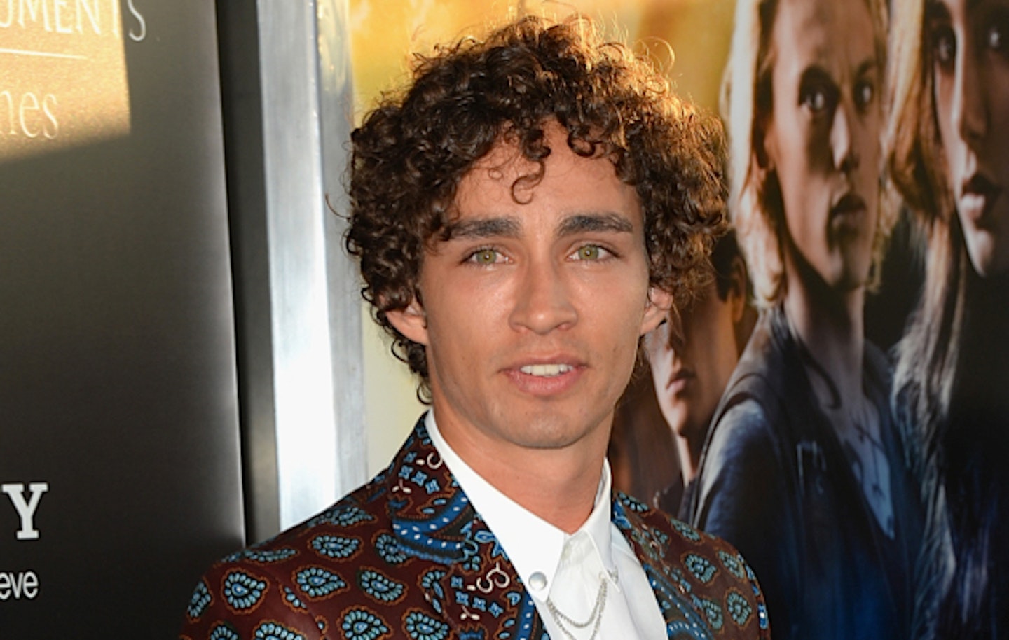Robert-Sheehan-Statistical-probability-love-at-first-sight