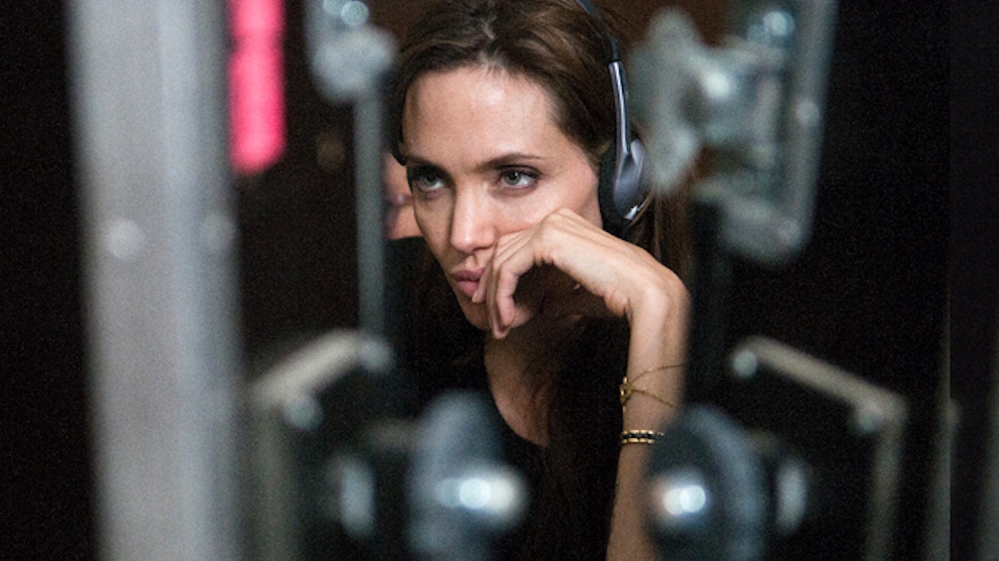 Angelina-Jolie-Directing-Africa