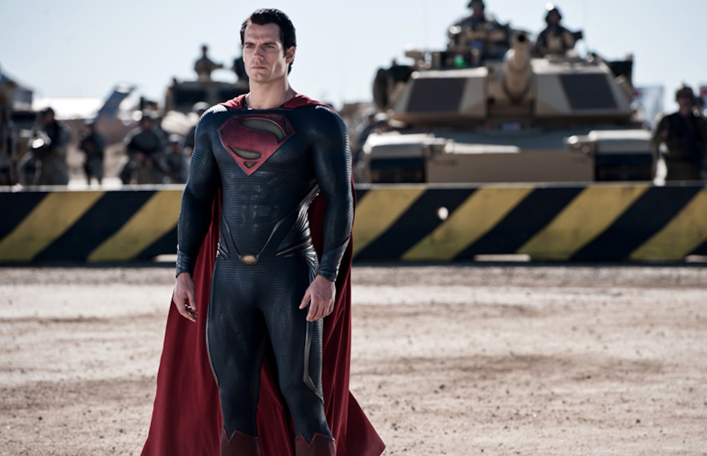 Henry Cavill speaks for the first time about his Superman return! 