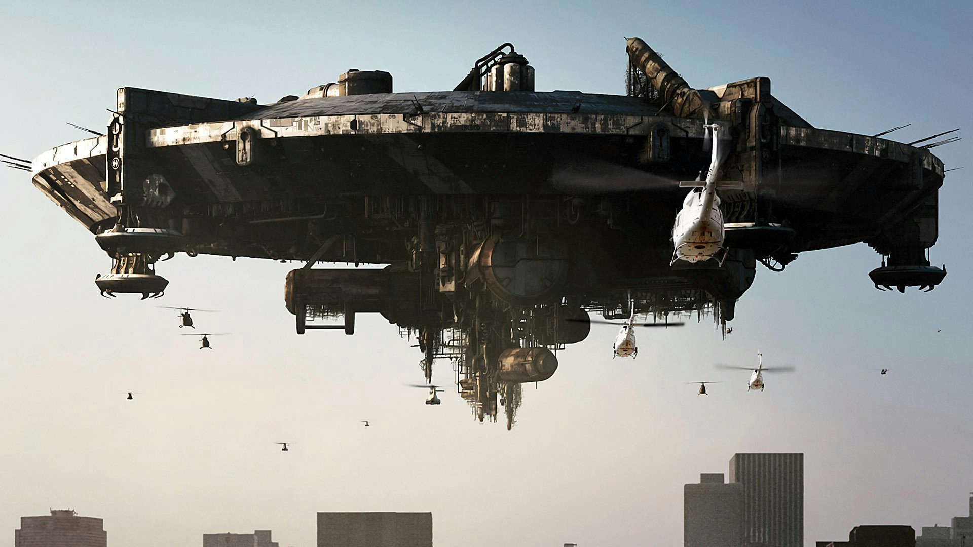 District 9 Review | Movie - Empire