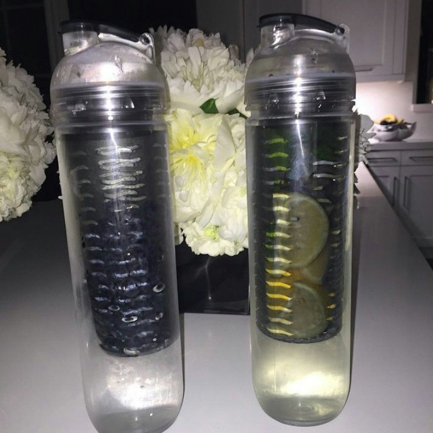 khloe-kardashian-fruit-water