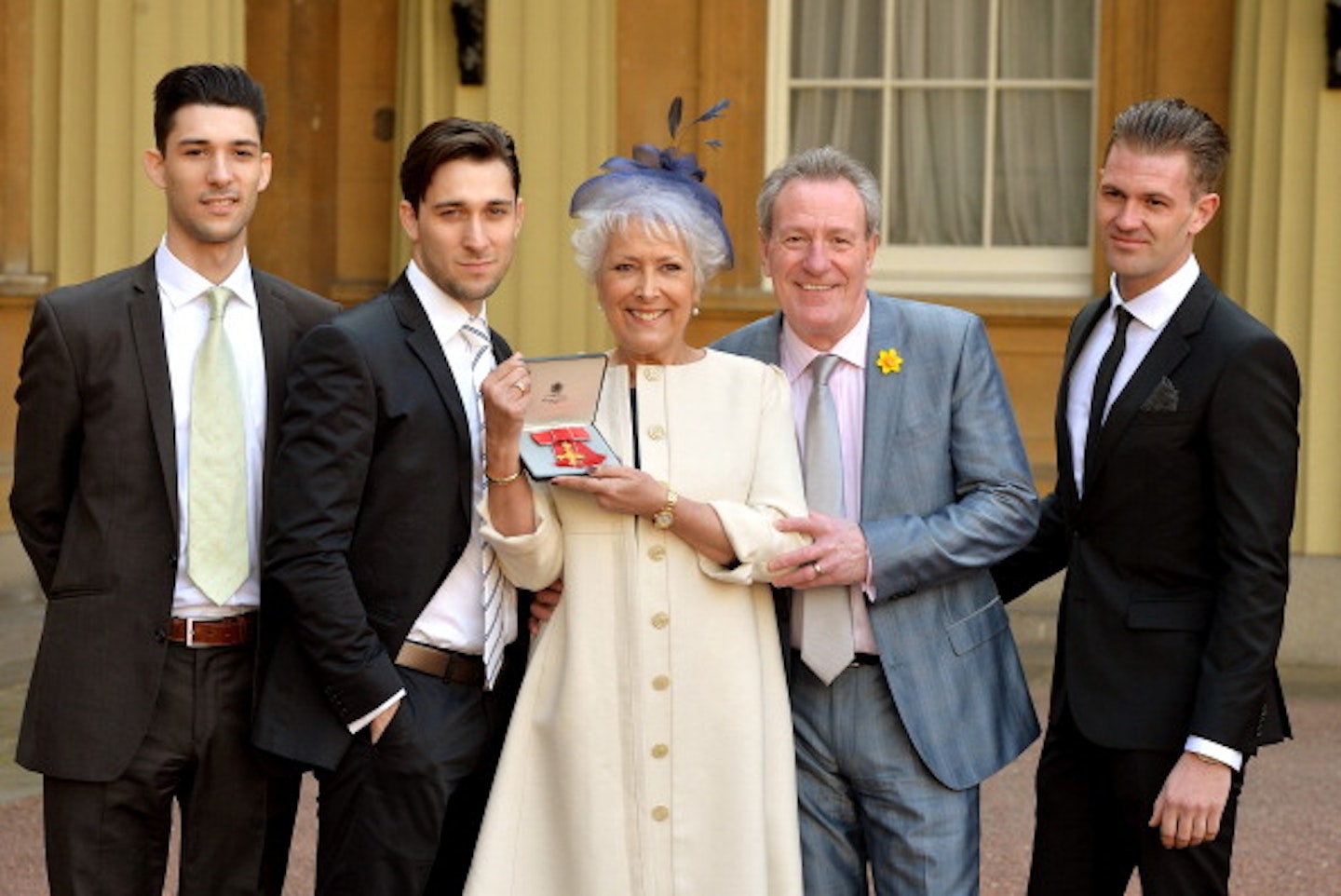 lynda-bellingham-michael-pattemore-obe-2014