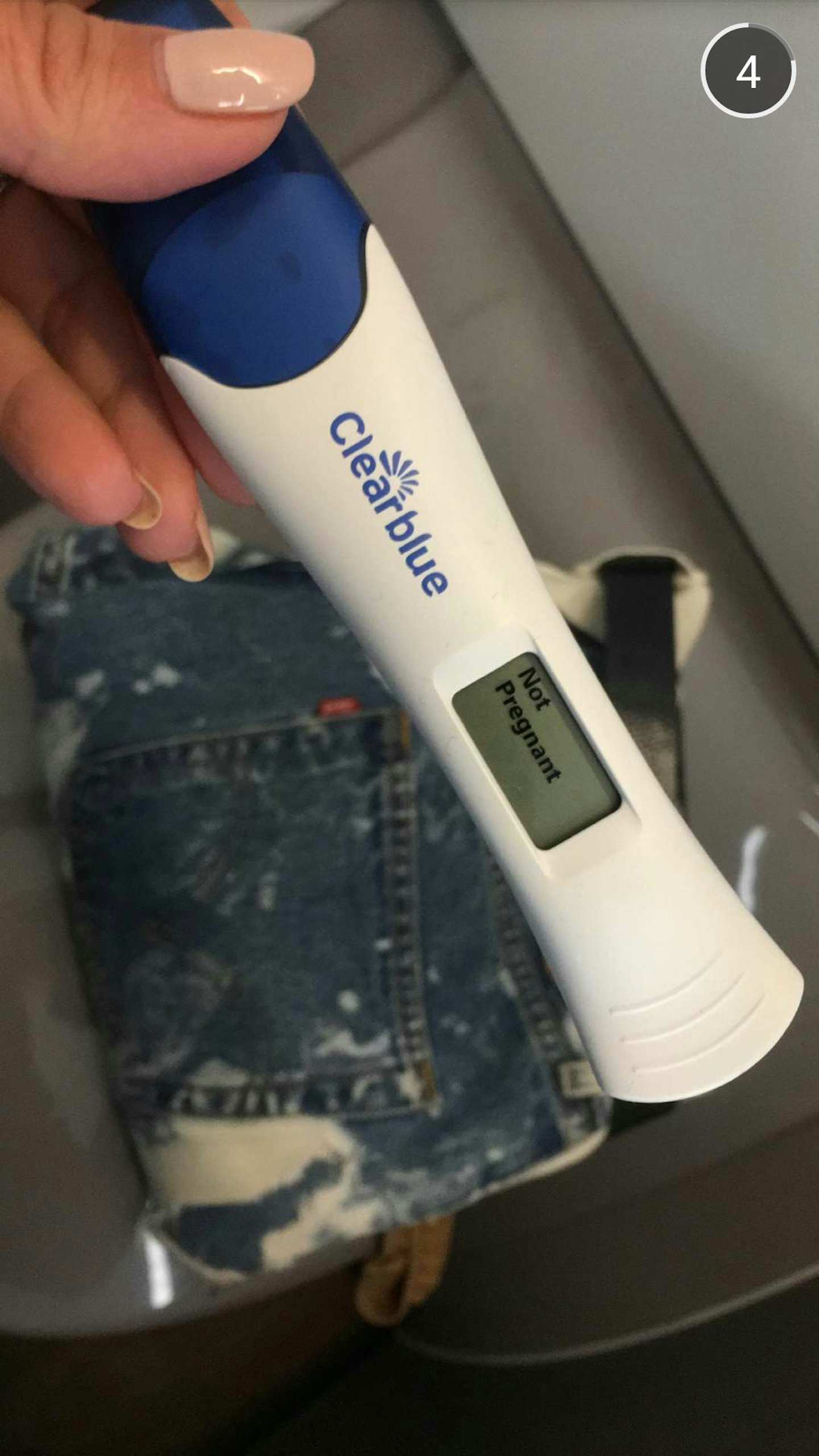 kim kardashian snapchat pregnancy test