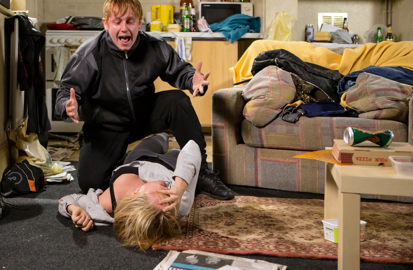 Coronation Street's Sarah taken hostage by Lee Mayhew