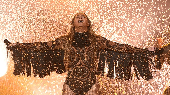 Beyoncé Makes Epic Freedom Statement At The BET Awards - Grazia