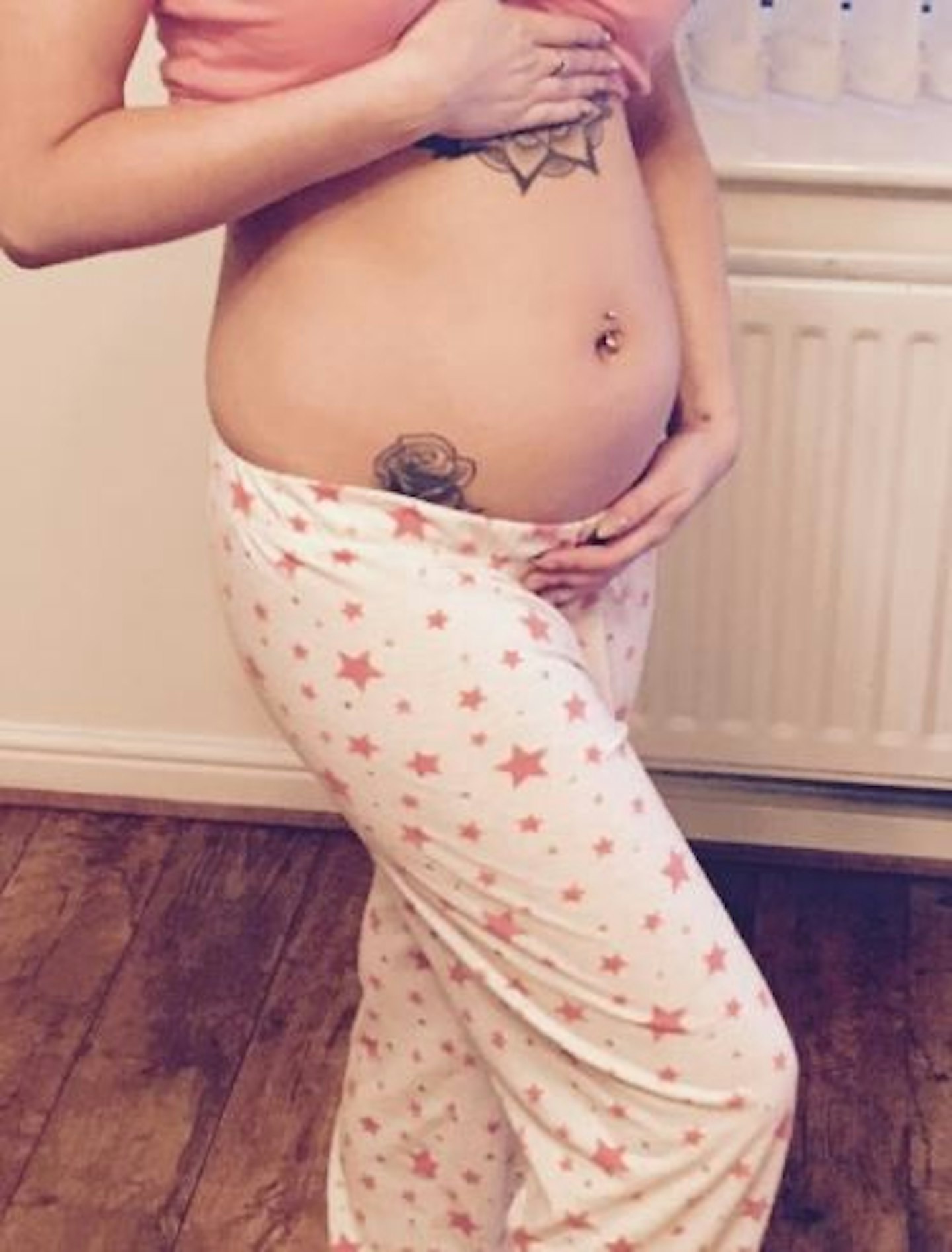 Stephanie Davis baby bump