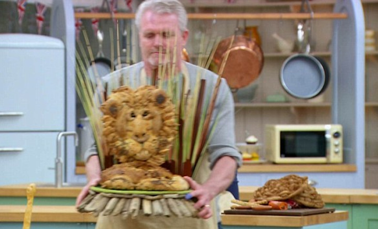 Bake off lion bread