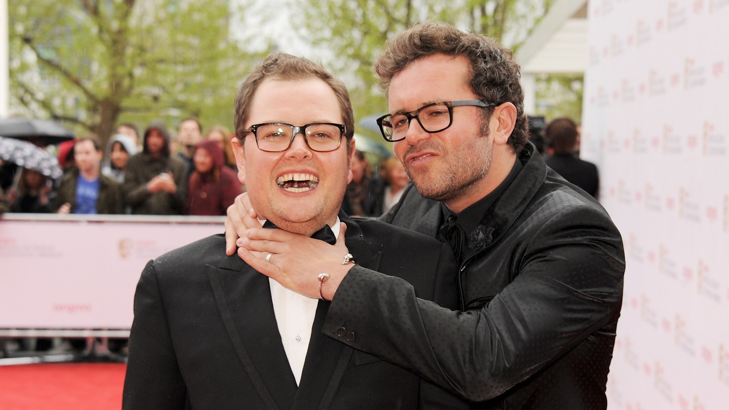 Alan Carr is ENGAGED – and look at that ring! - heat