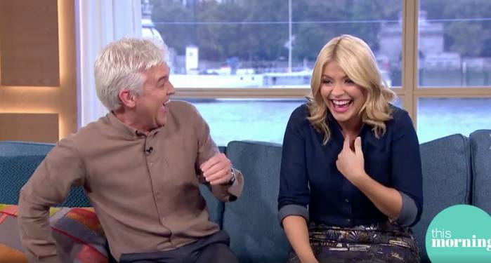 WATCH: Phil and Holly’s hilarious conversation about SANDY CLAMS | Closer