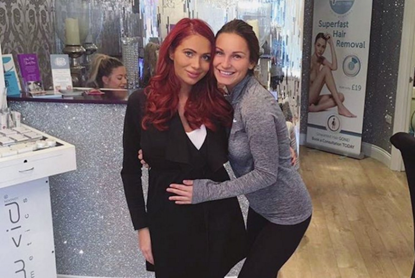 amy-childs-sam-faiers-baby-bump