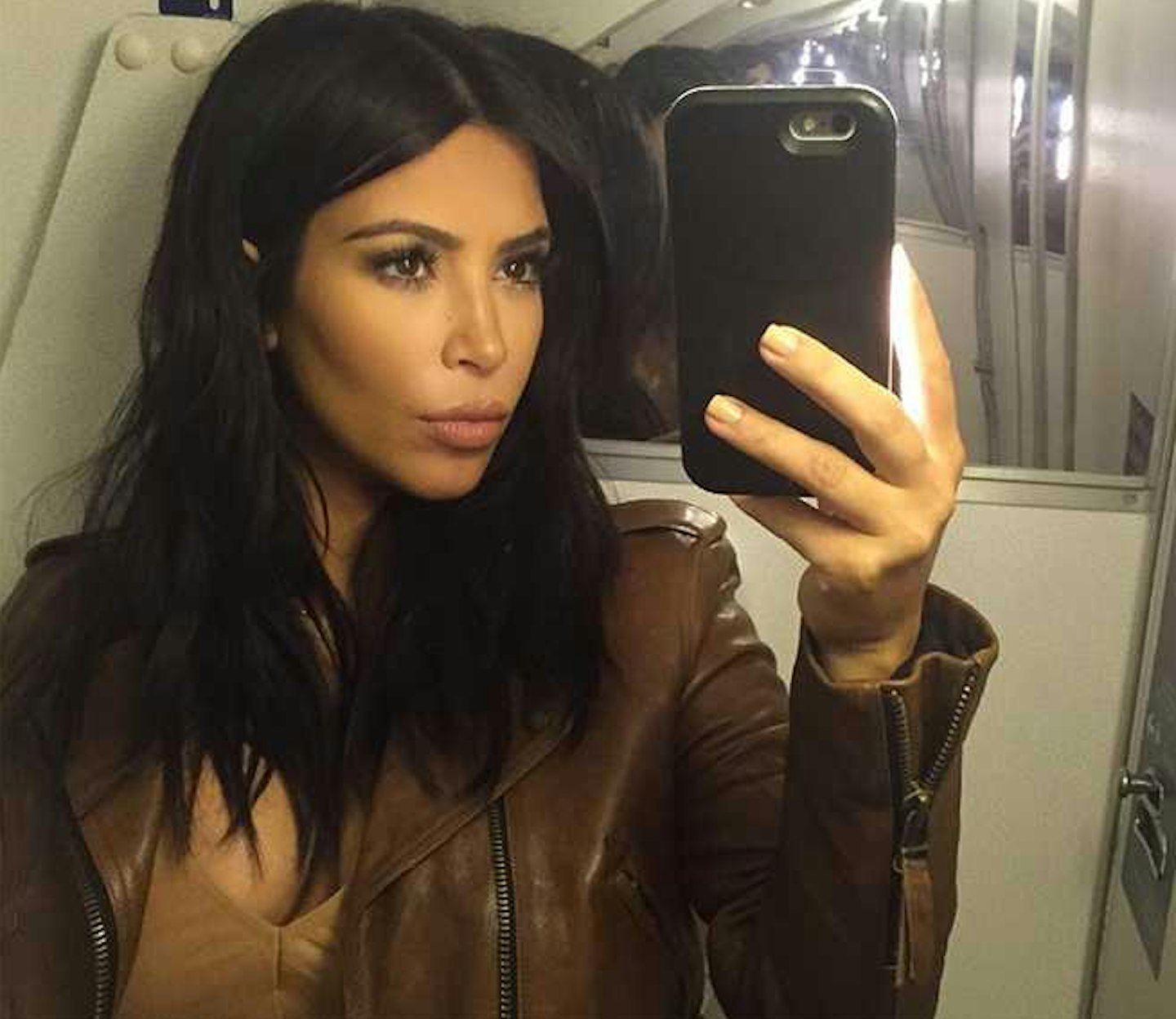 Kim-Kardashian-selfie