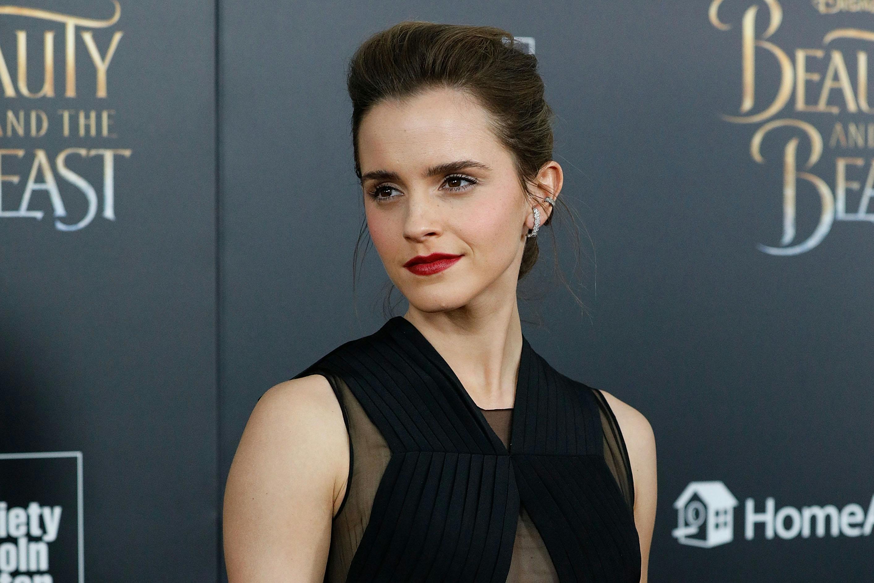 Emma Watson's Private Photos Hacked And Posted Online - Grazia