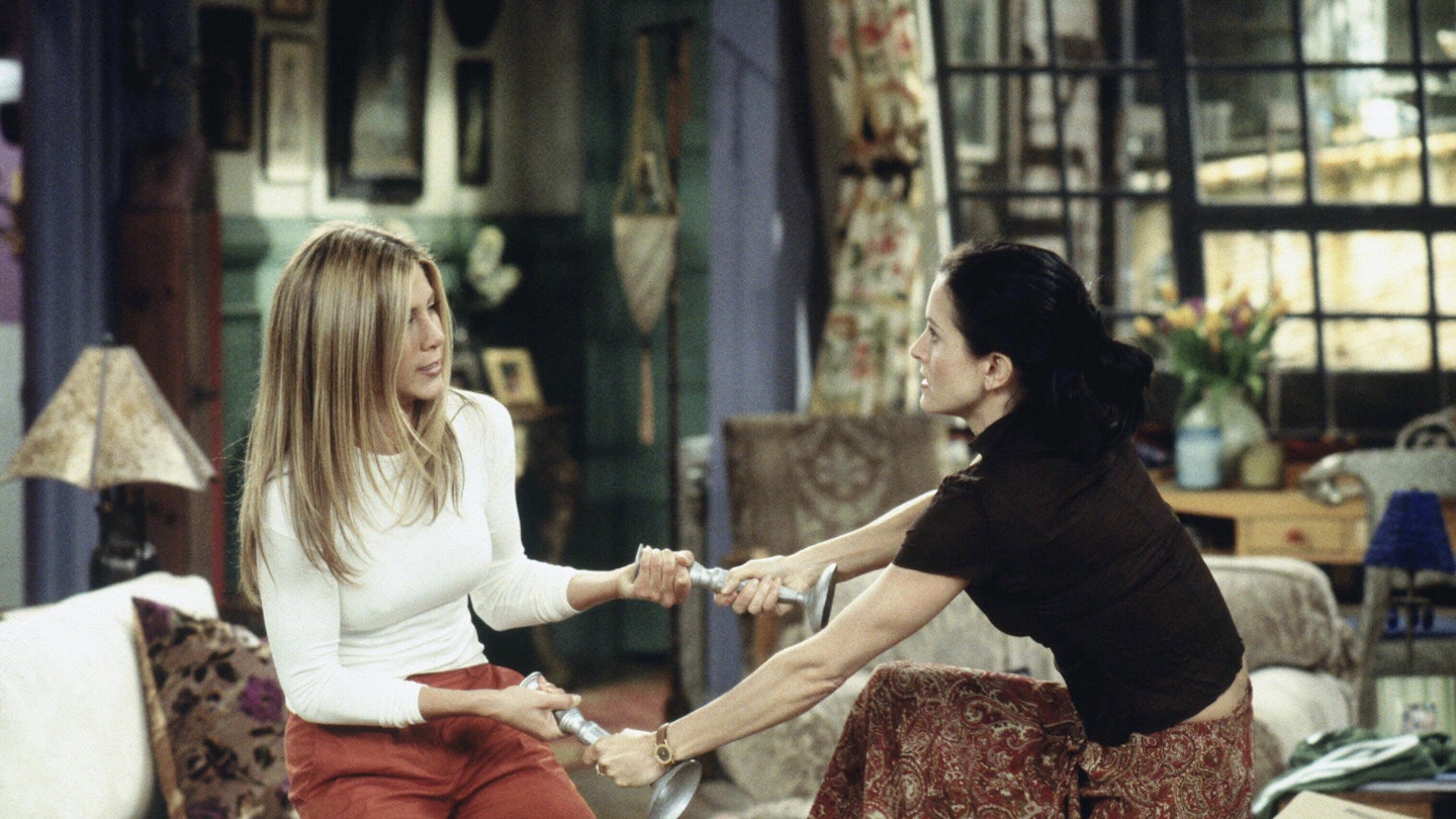 Courteney Cox as Monica and Jennifer Aniston as Rachel Green in Friends