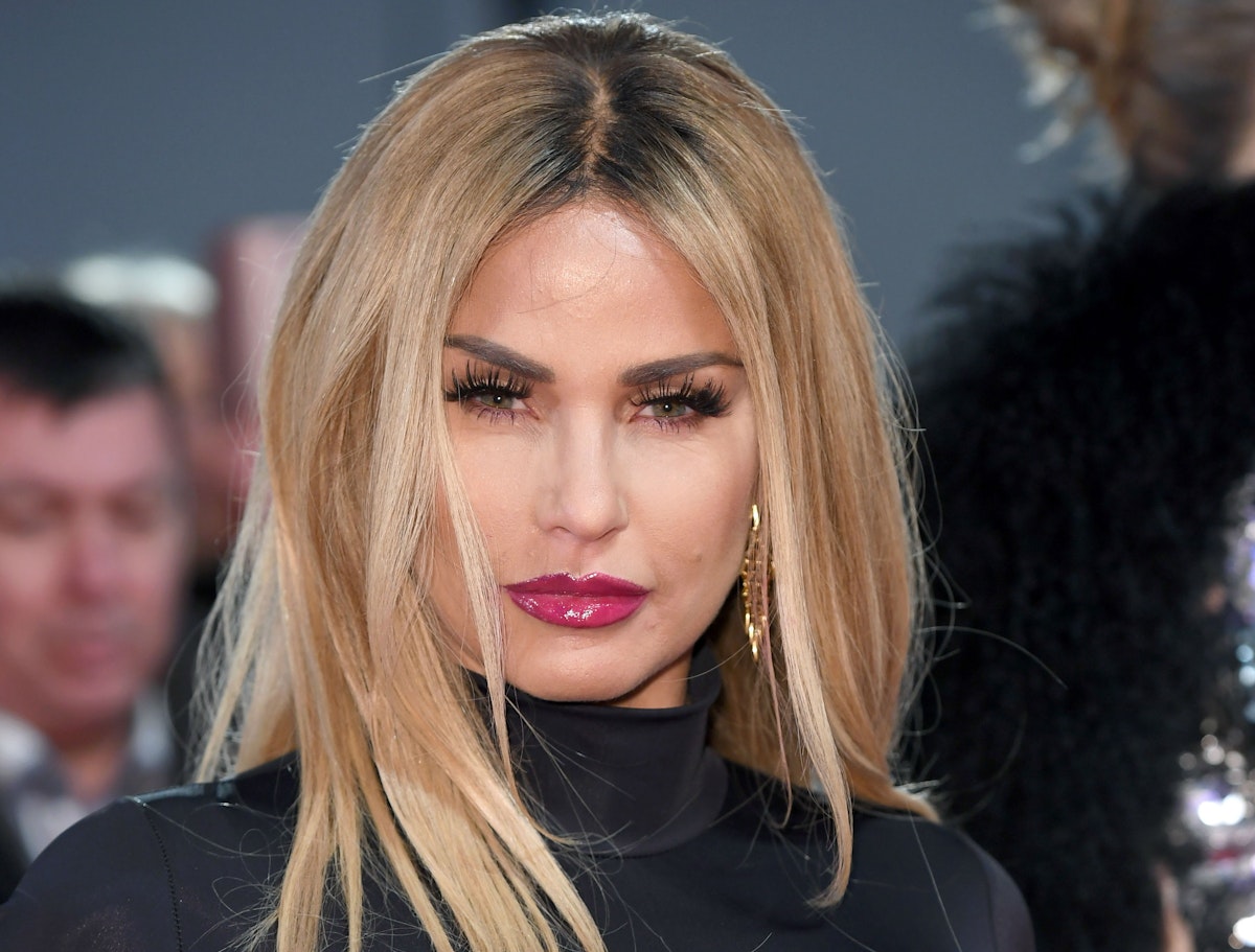 Katie Price Slammed Again After Letting Daughter Bunny Wear Make Up Closer 