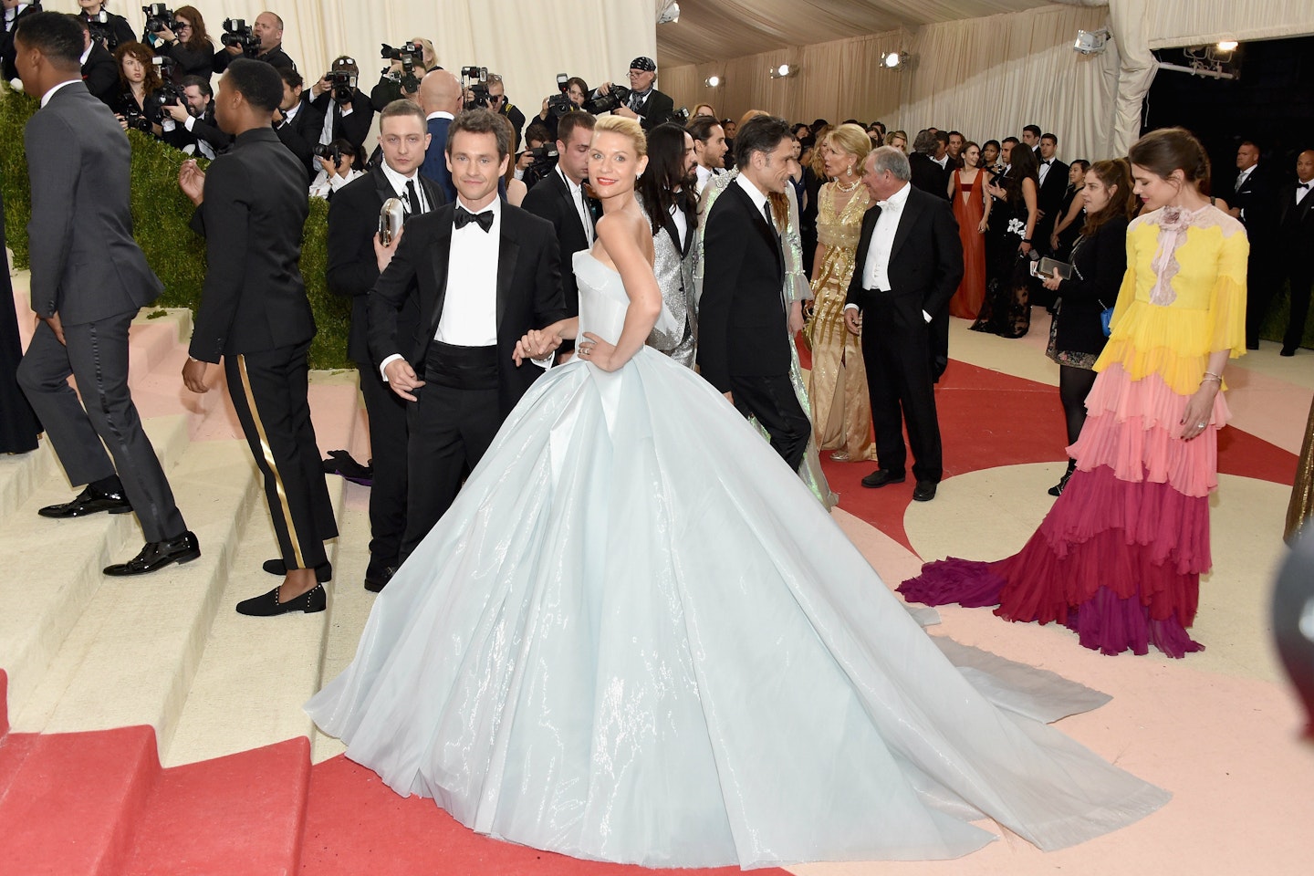 claire danes met gala 2016 light up cinderella dress