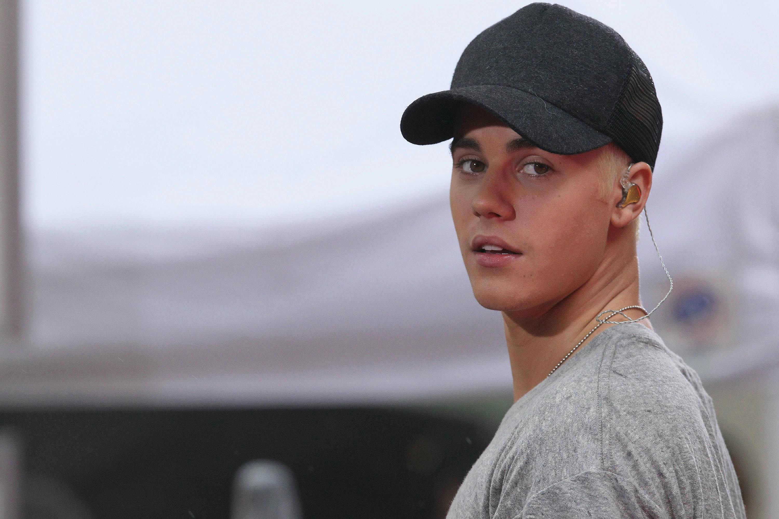 Justin Bieber's DIVA tour demands REVEALED - heat