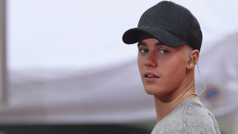 Justin Bieber's DIVA tour demands REVEALED - heat
