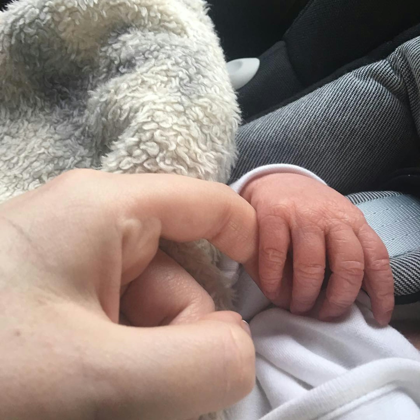 new-mum-amy-childs-baby-polly-struggling-breastfeed-boob-job
