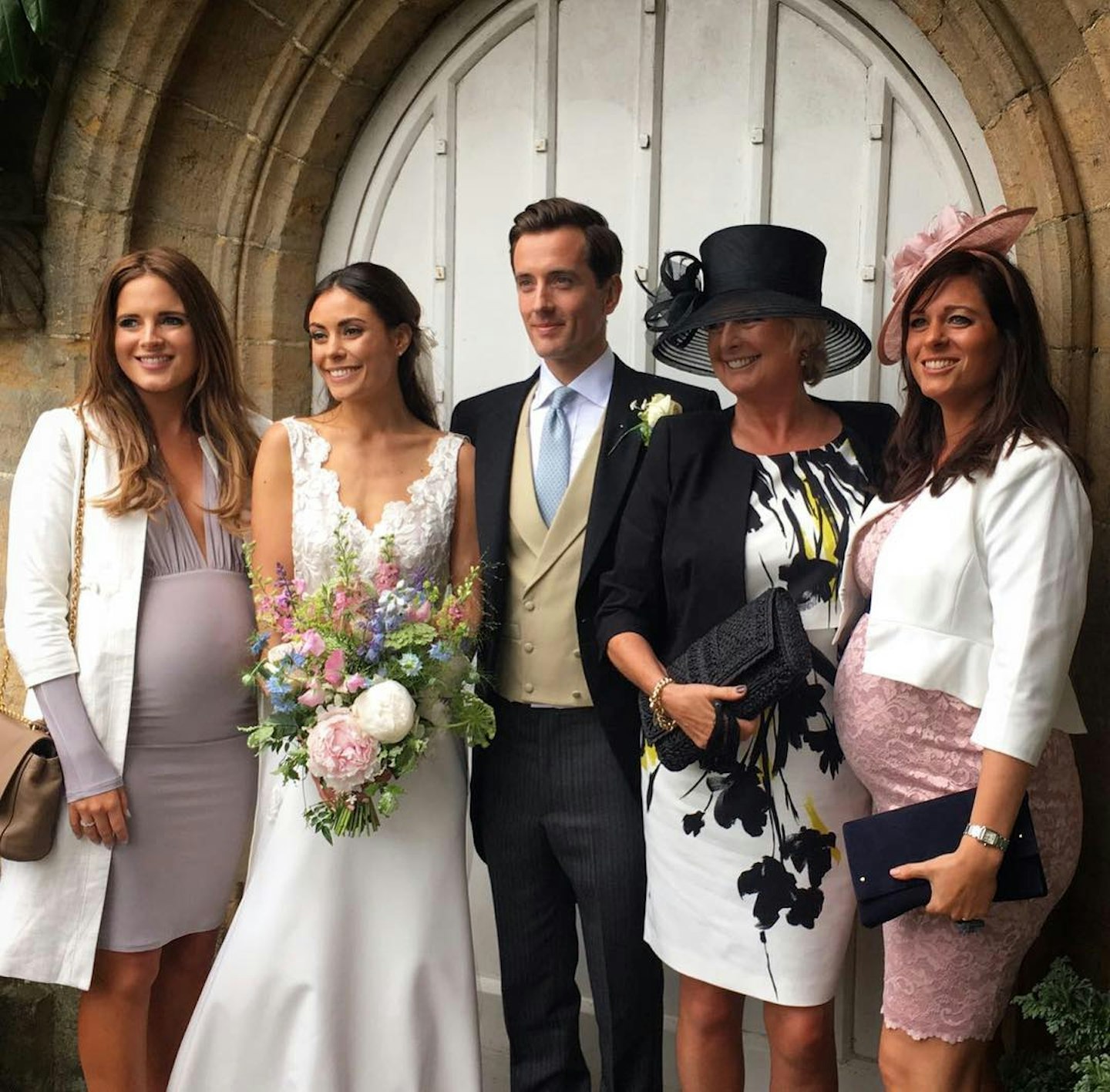 binky-felstead-pregnant-sister-anna-louise-matching-bumps-brother-oliver-wedding