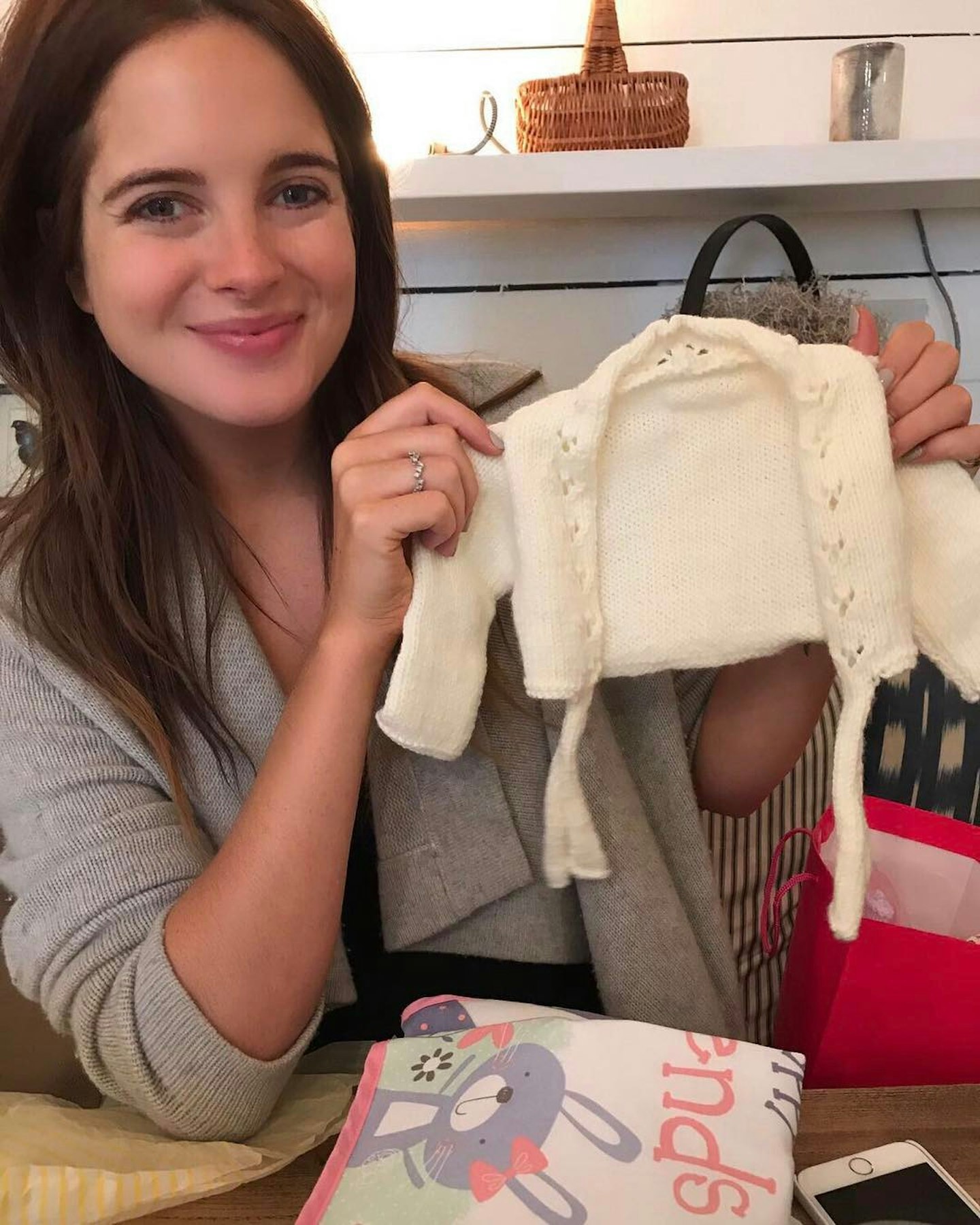 binky-alexandra-felstead-sister-anna-louise-pregnant-bumps