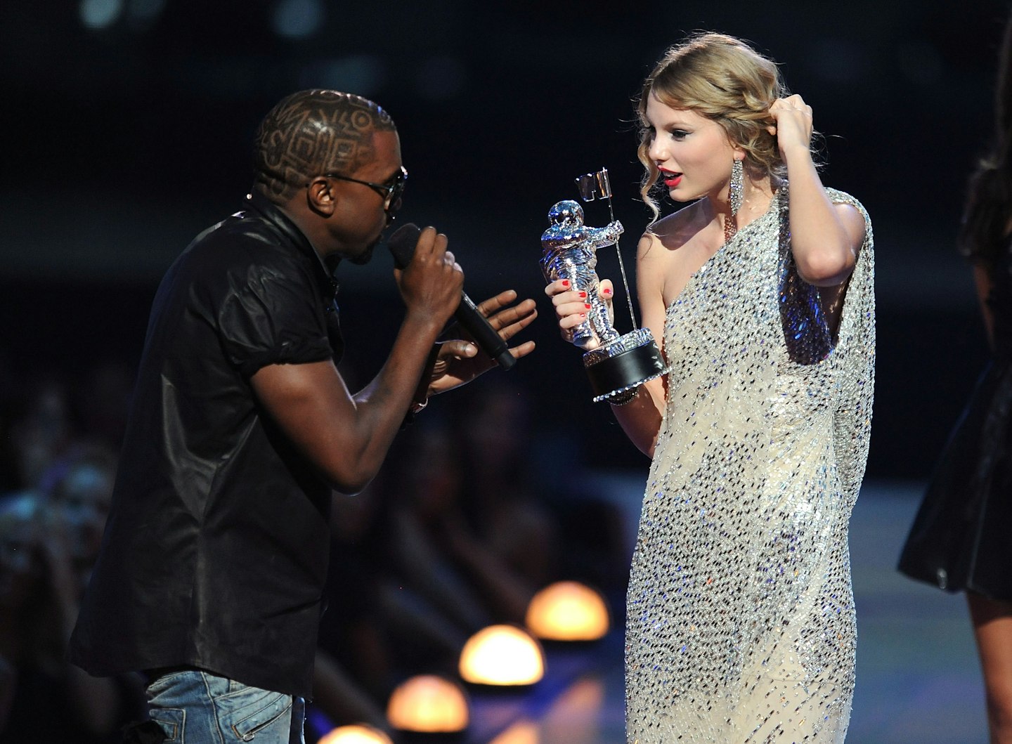 Mtv Boss Describes Tearful Backstage Mayhem After Kanye West Interrupted Taylor Swift Vma Speech 