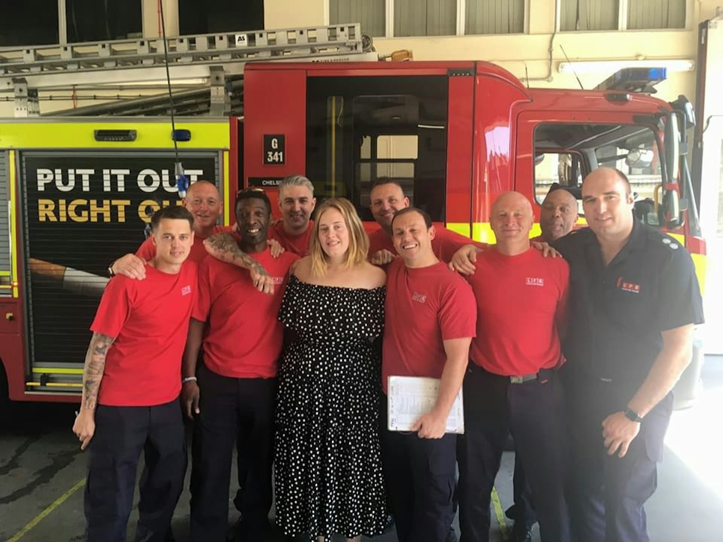 adele-visited-grenfell-tower-firefighters