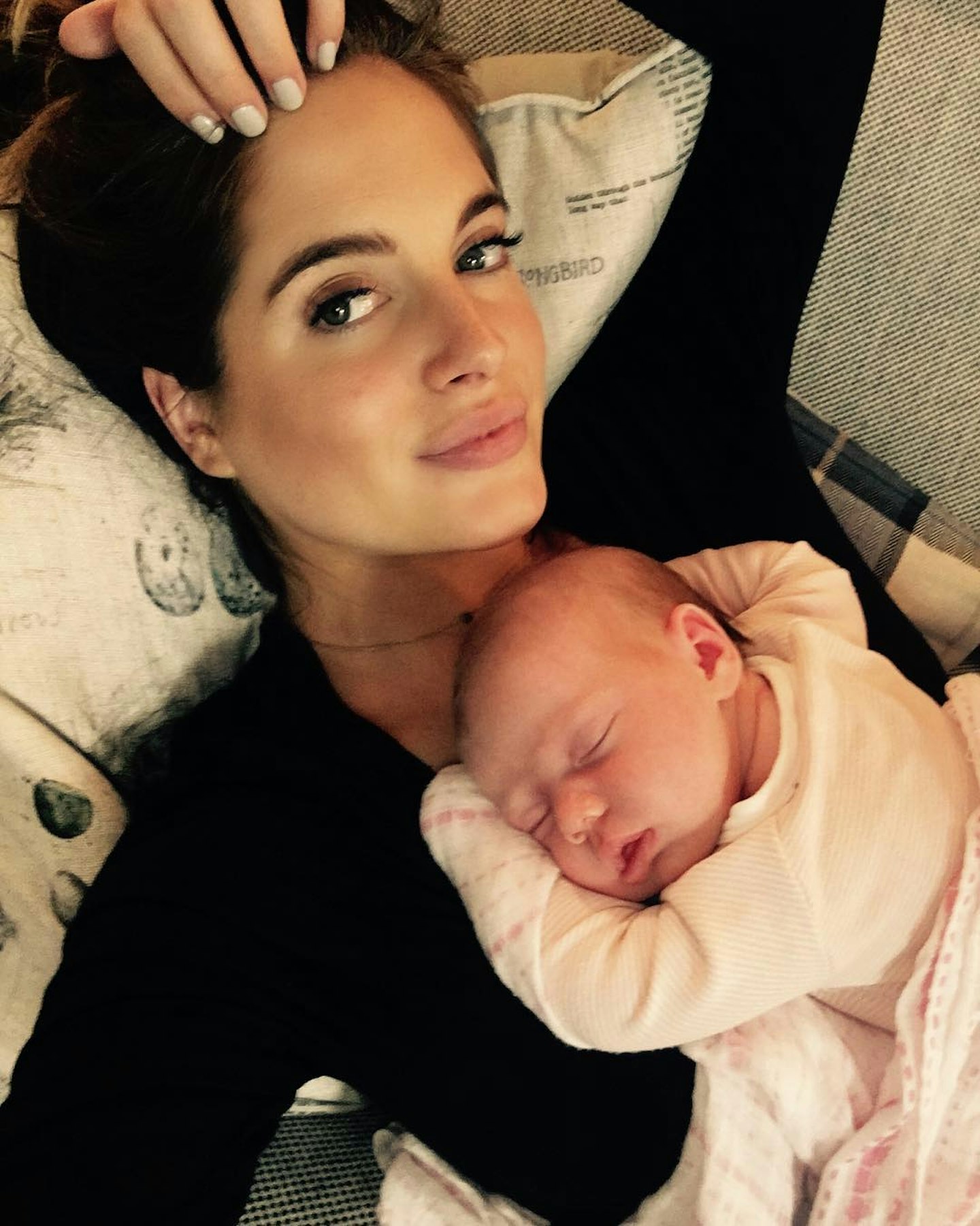 binky-felstead-baby-india-looks-like-dad-jp