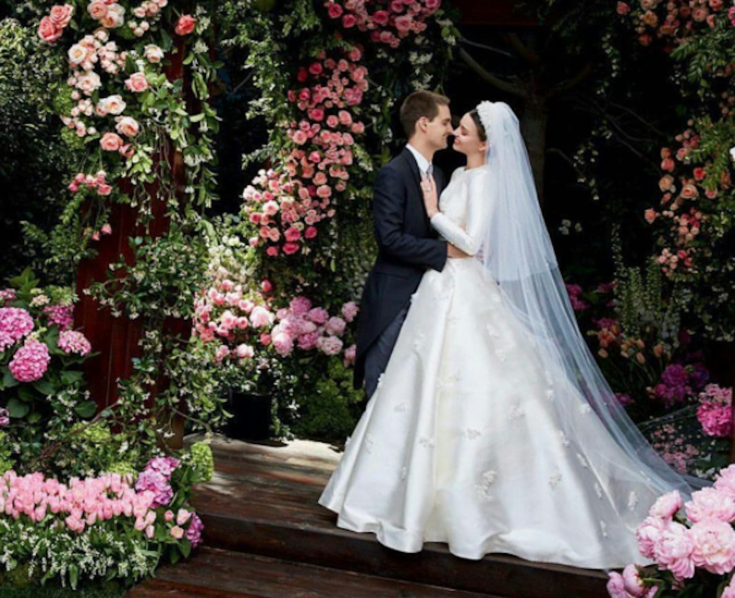 Miranda Kerr wedding dress pictures