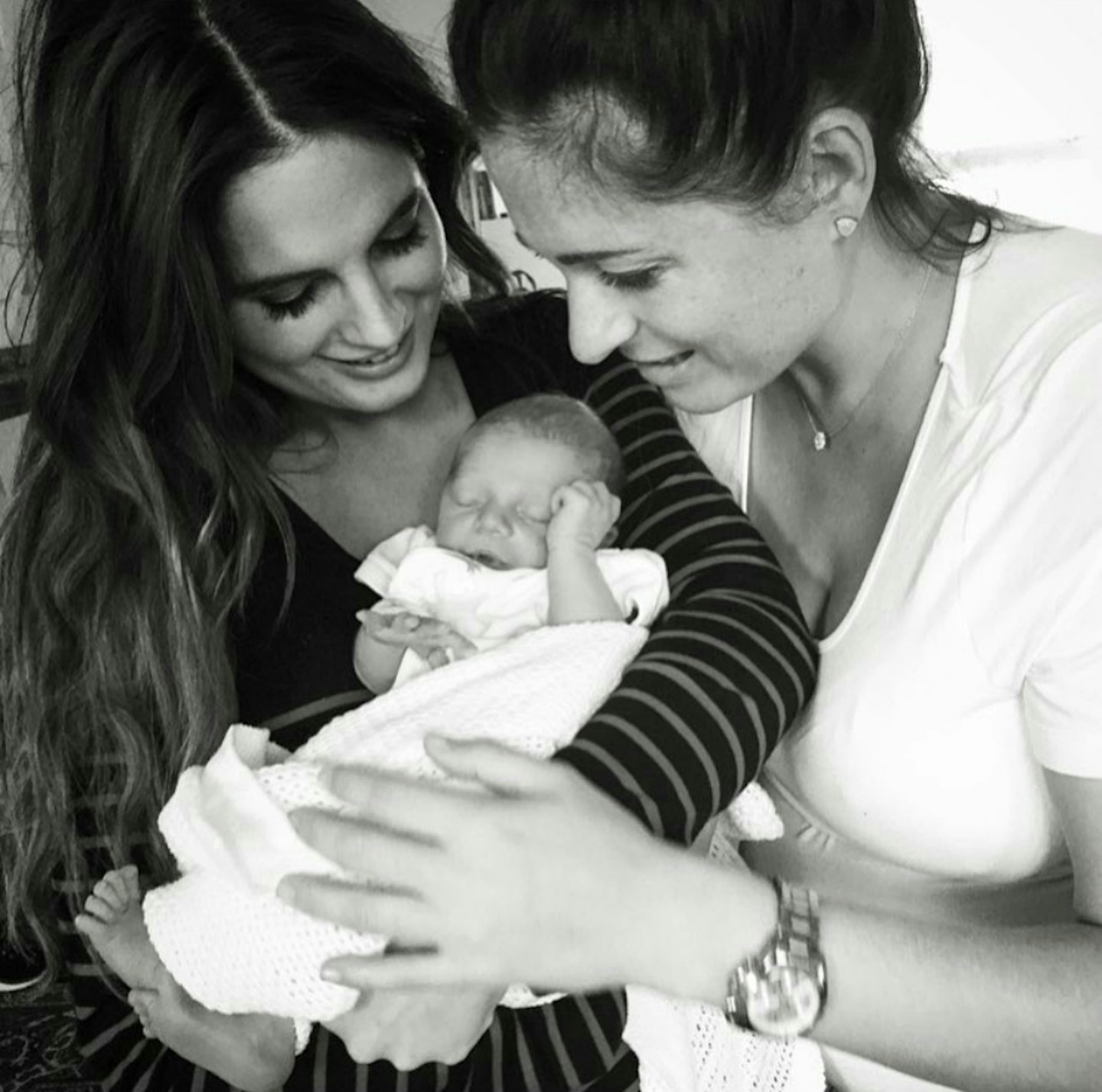 binky-felstead-sister-anna-louise-gave-birth-jonny-tansley-boy-son-freddie-bo