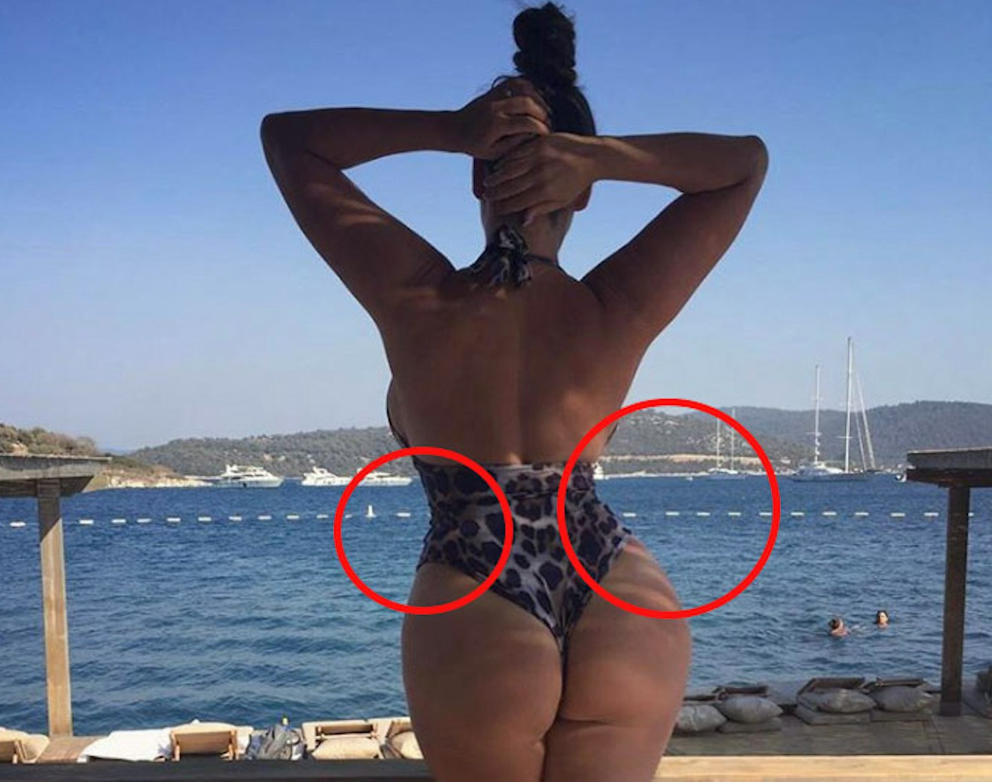 Kelly Brook belfie bikini photo Photoshop