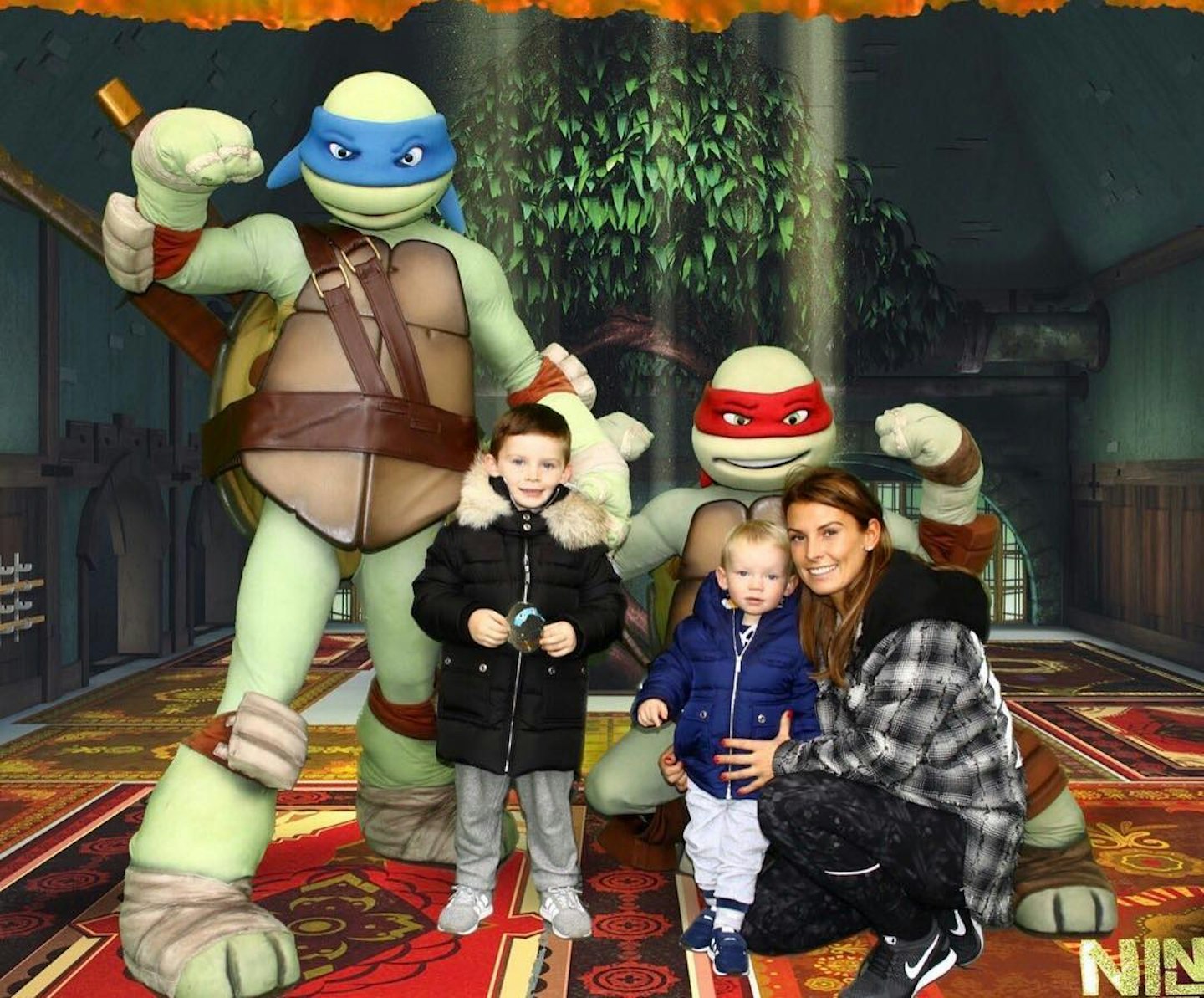 coleen-rooney-kids-holiday-blackpool-wayne