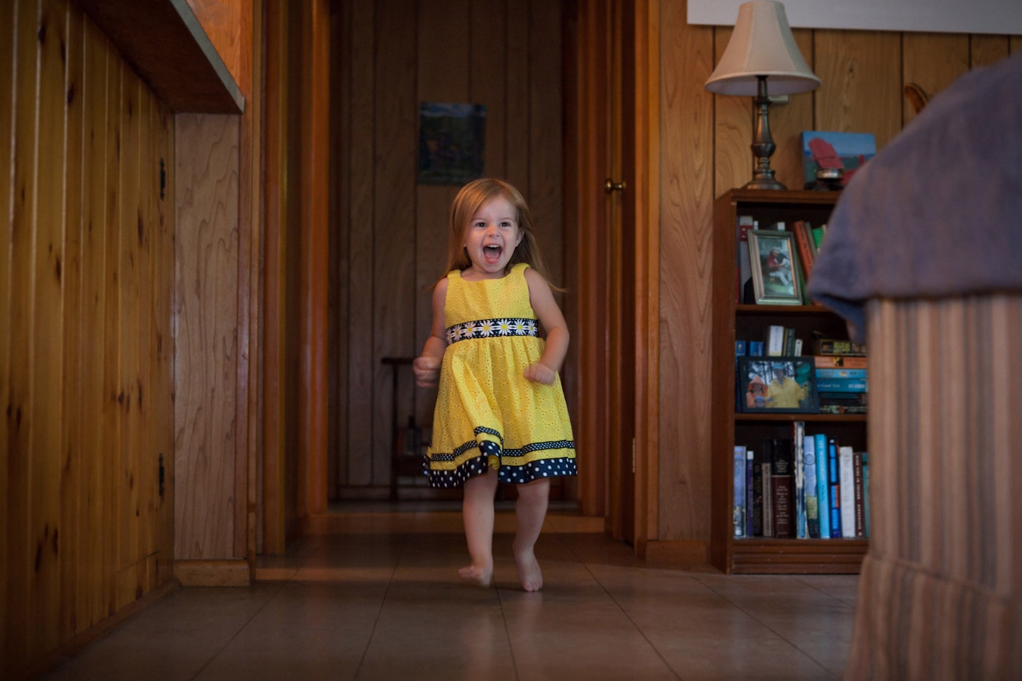 yellow-dress-girl