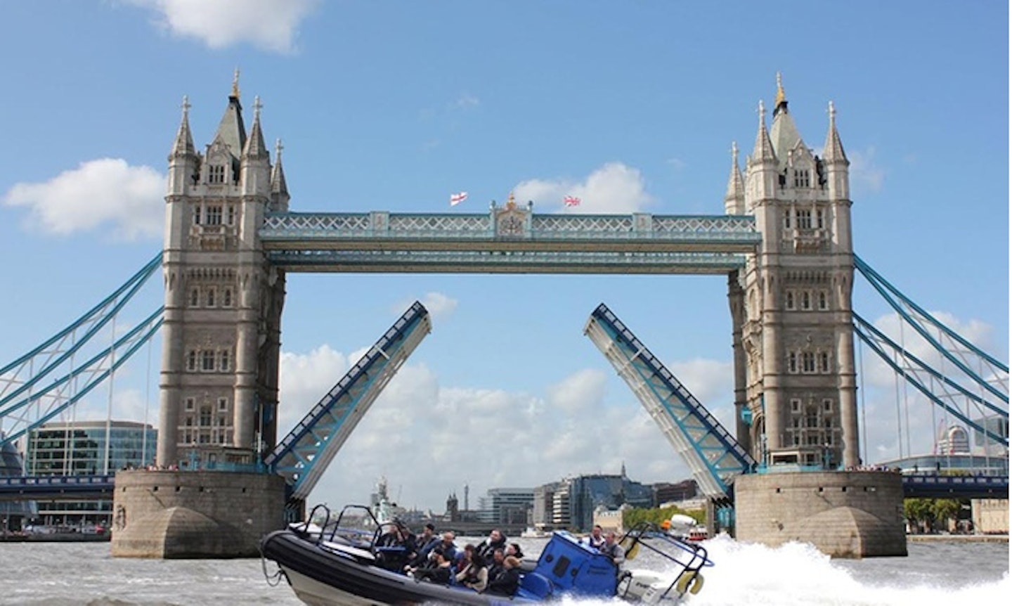 first-date-thames-tower-bridge