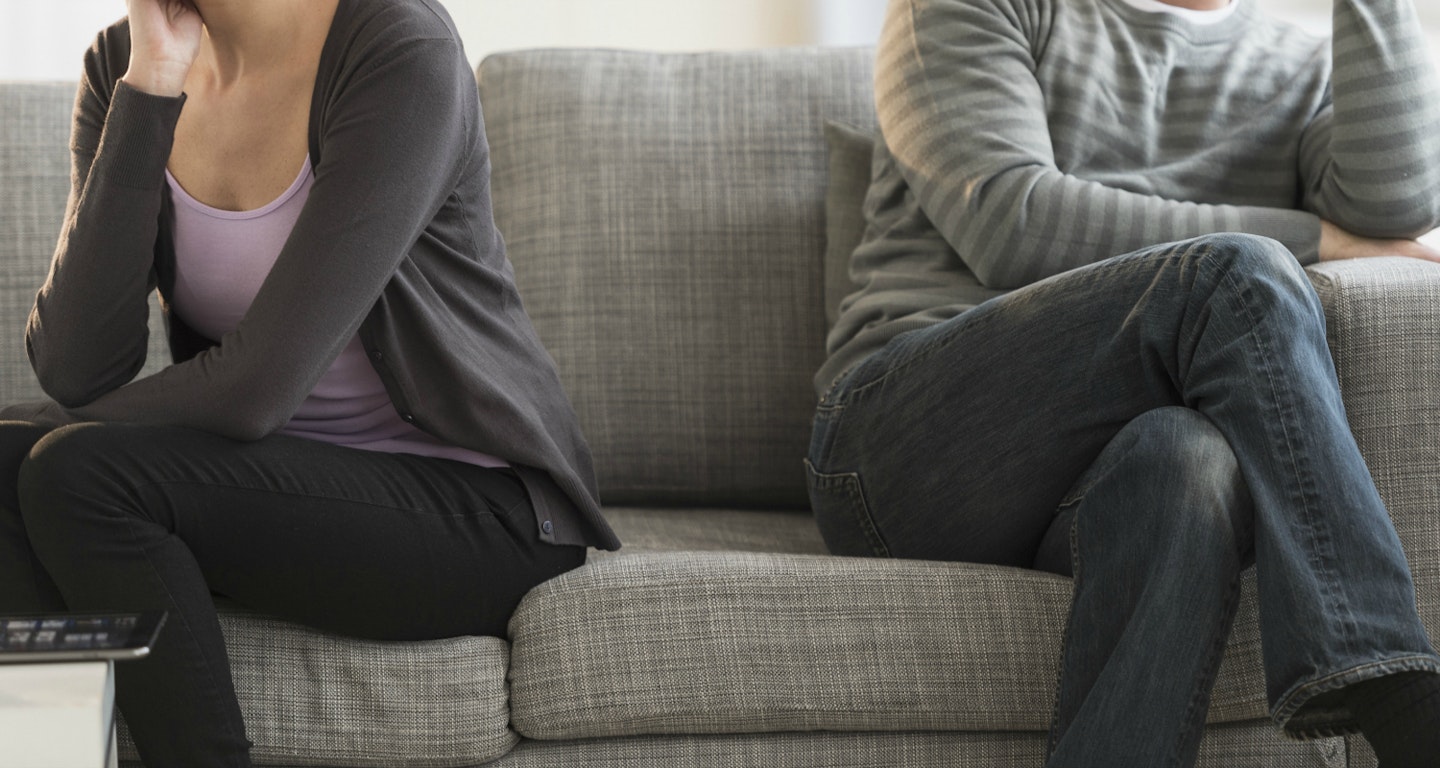 couple-divorce-broken-up-woman-man-sofa