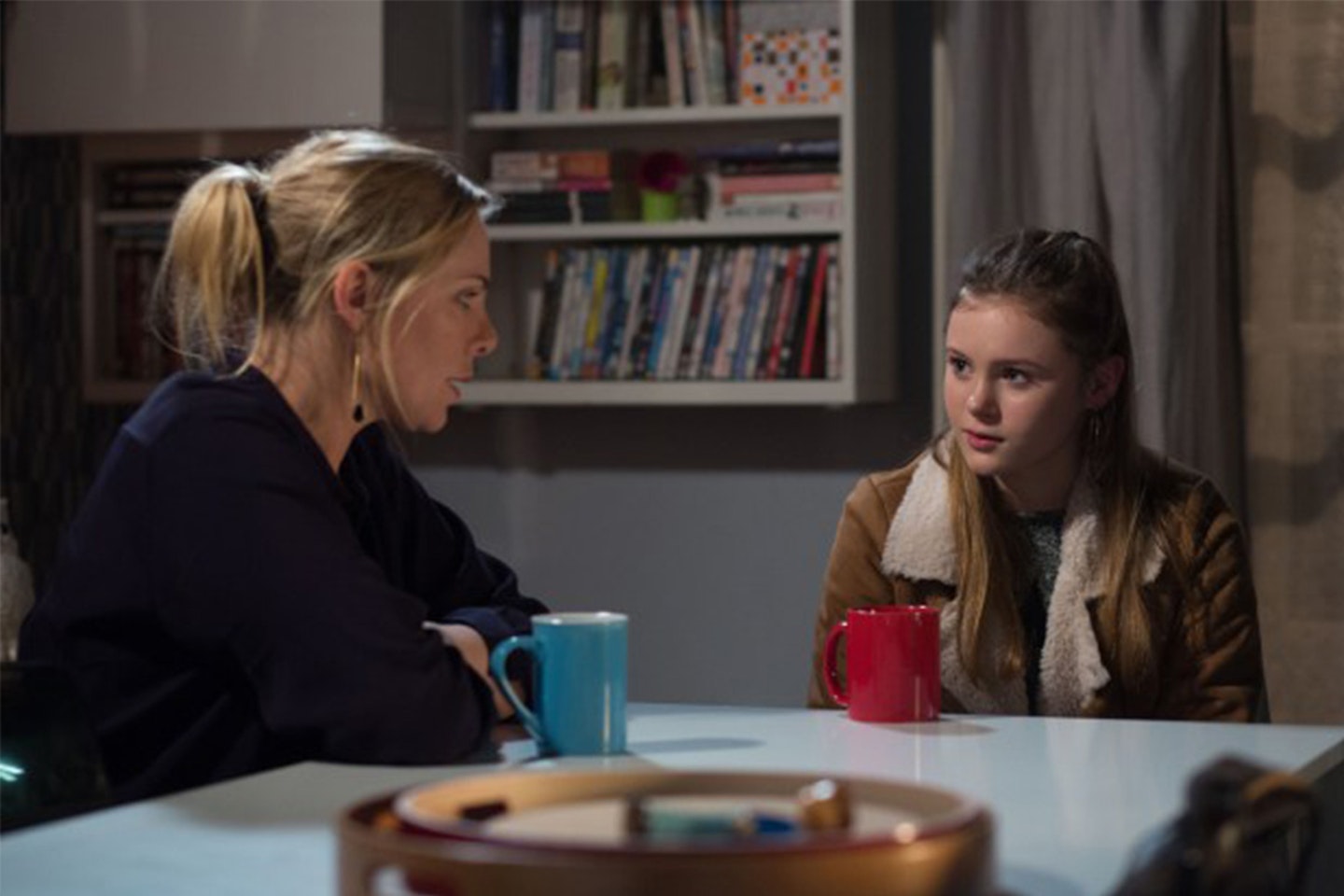 eastenders ronnie and hannah talk