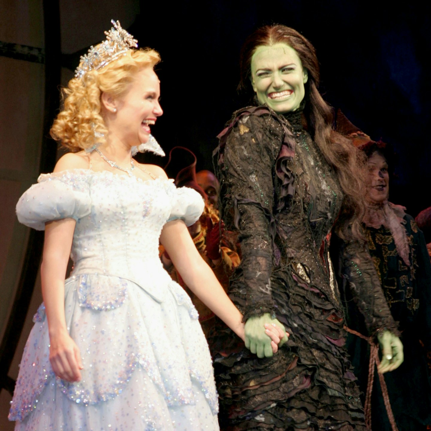 kristin-chenoweth-idina-menzel-wicked-musical