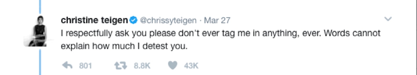 Chrissy Teigen Twitter put down